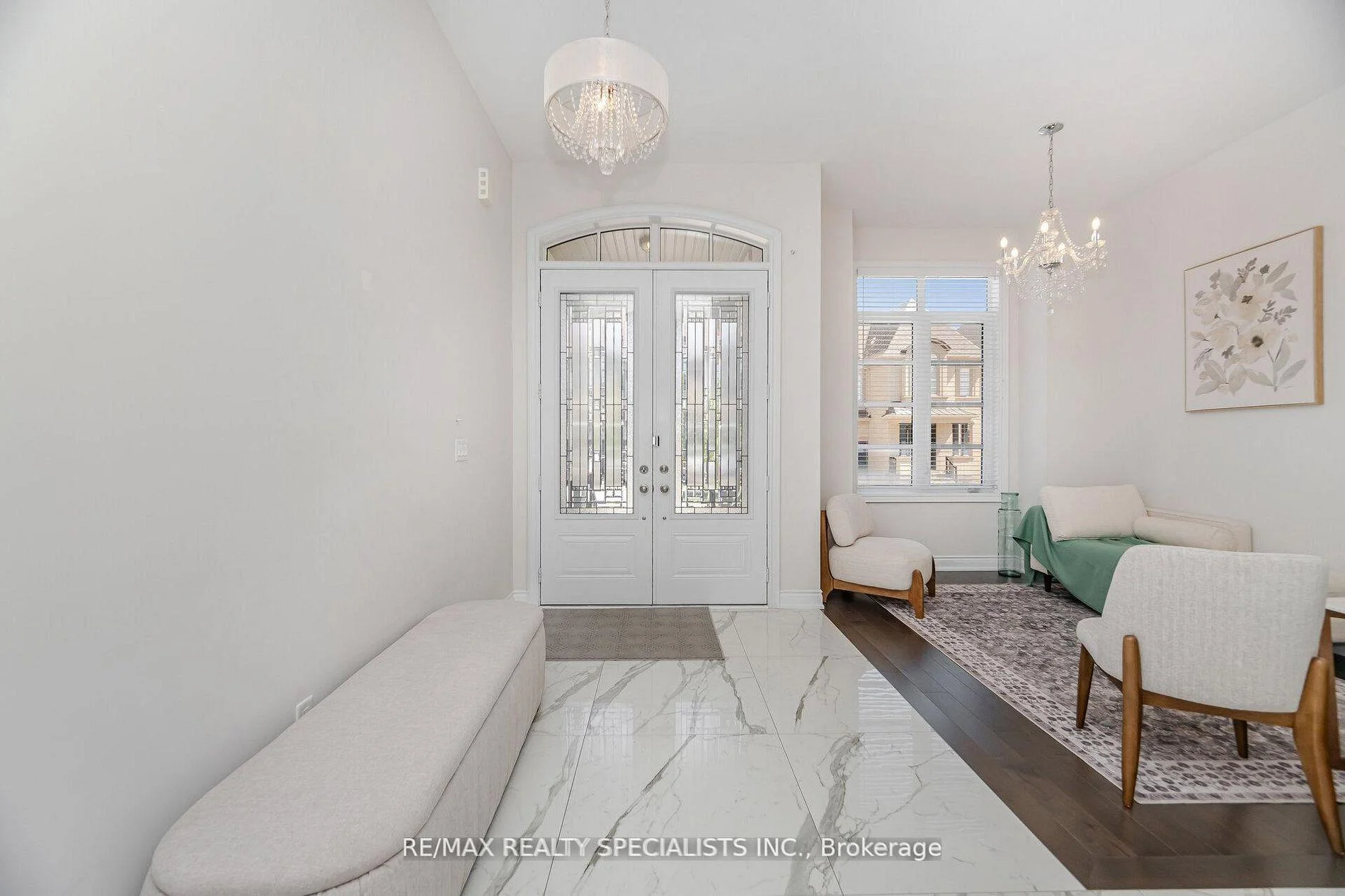 Photo 3 of 53 Threshingmills Boulevard, Oakville, River Oaks — HOMEH