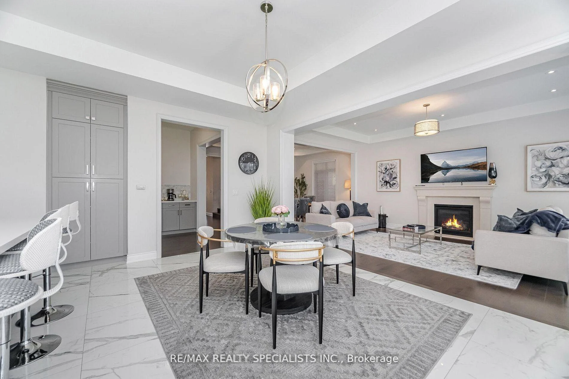 Photo 9 of 53 Threshingmills Boulevard, Oakville, River Oaks — HOMEH