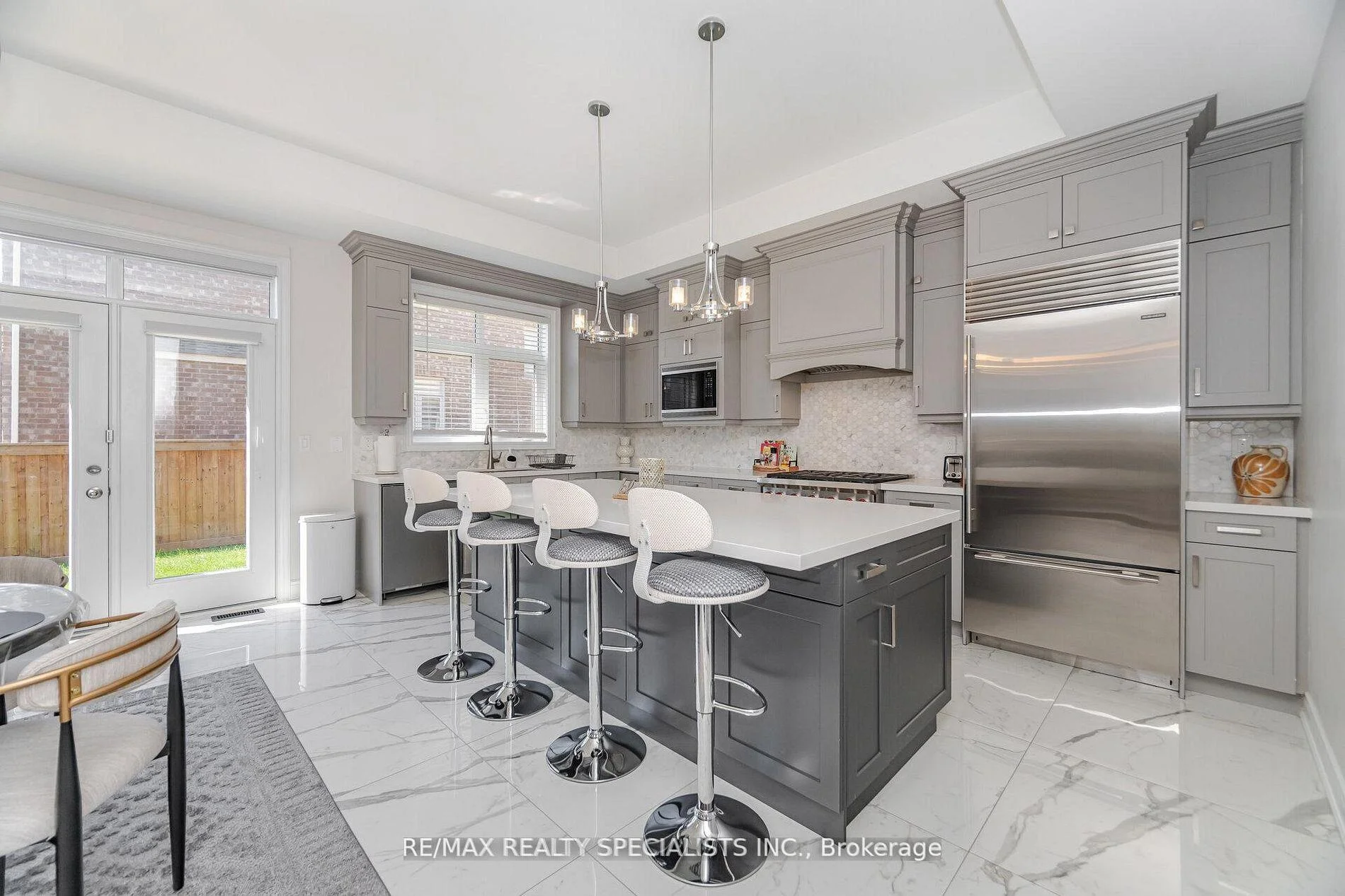 Photo 14 of 53 Threshingmills Boulevard, Oakville, River Oaks — HOMEH