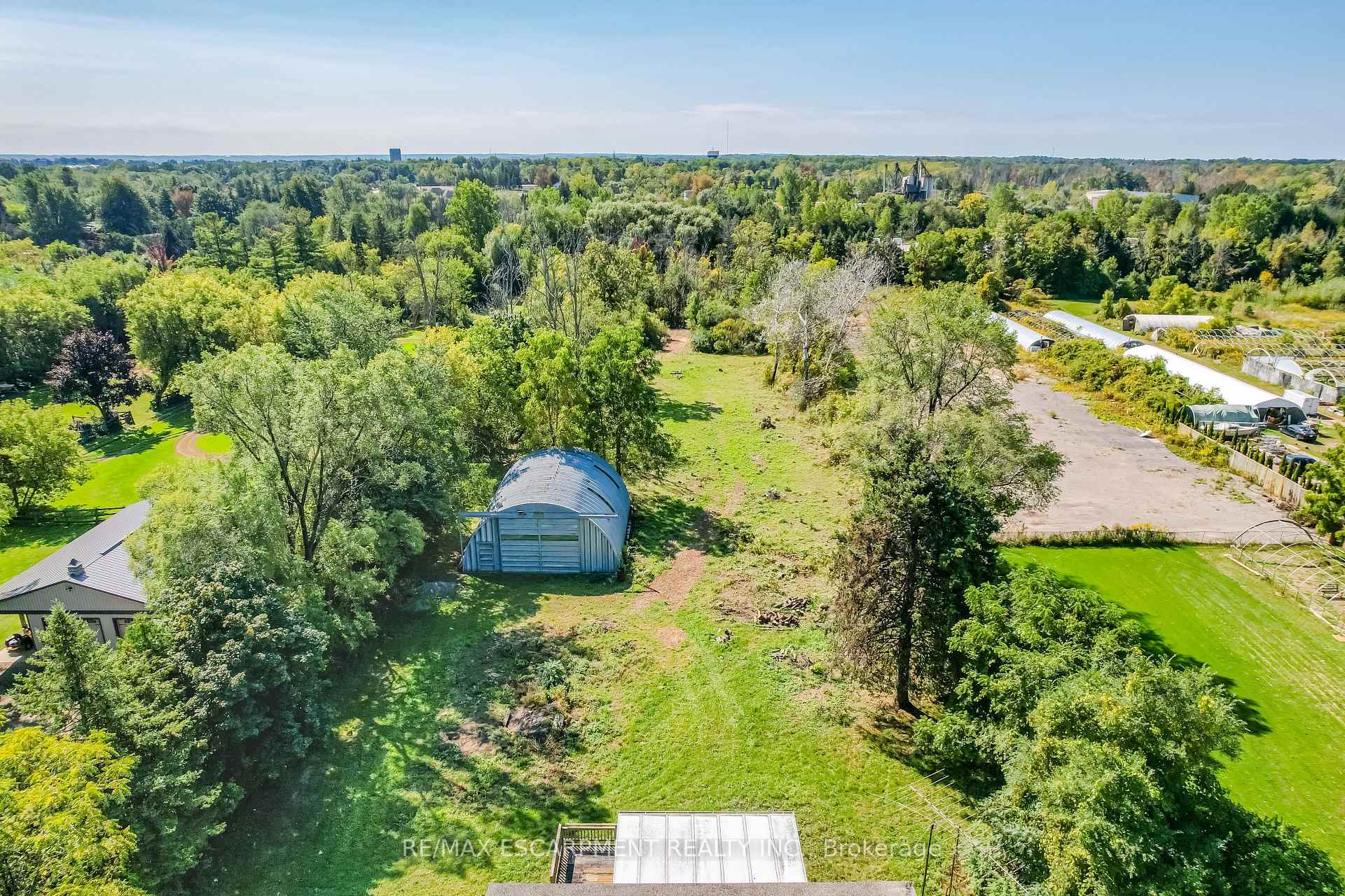 Photo 8 of 623 Robson Road, Hamilton, Waterdown — HOMEH