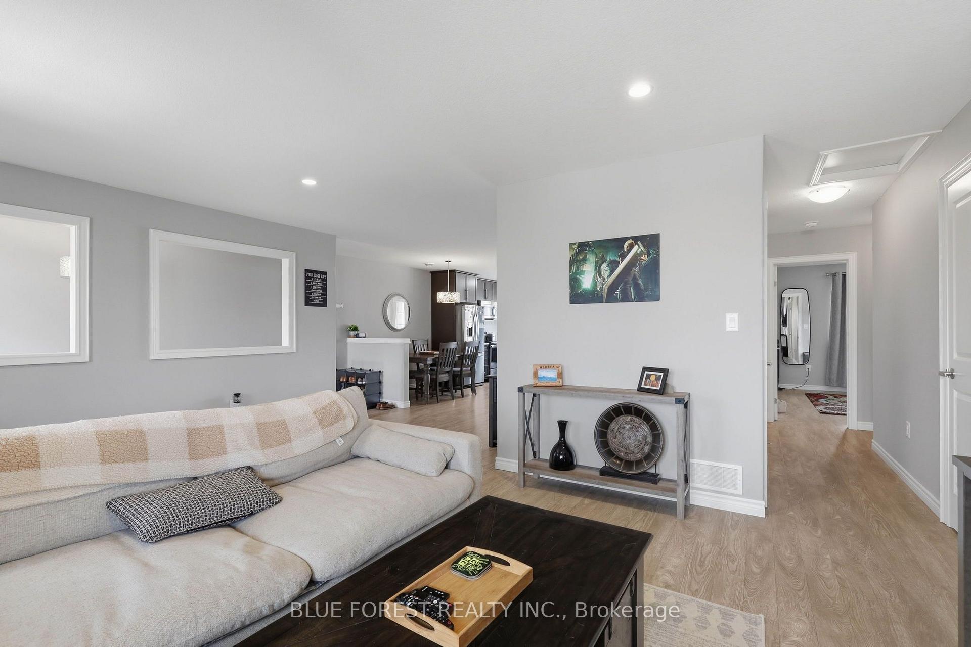 Photo 20 of Unit 124, 3320 Meadowgate Boulevard, London, South U — HOMEH