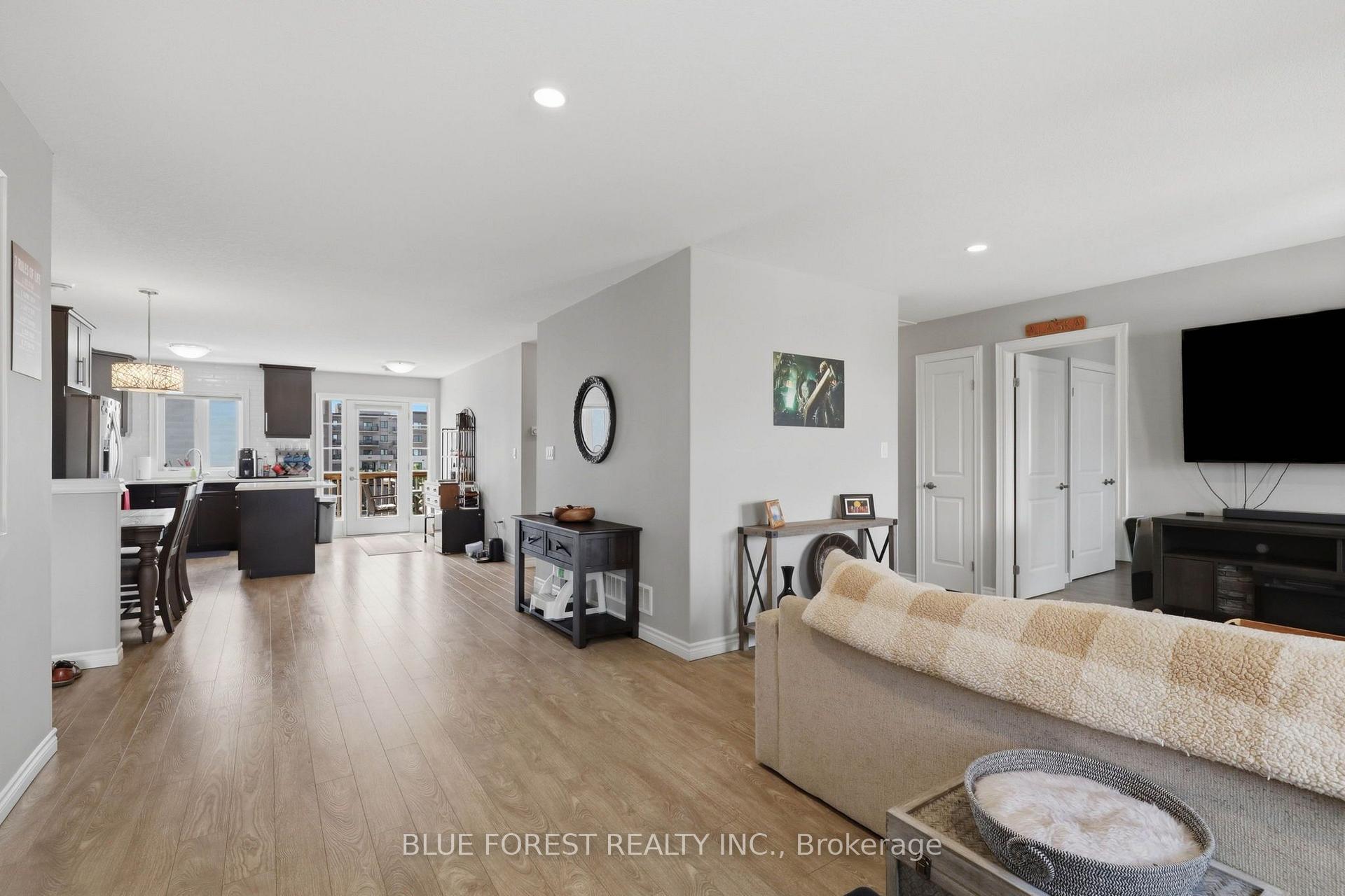 Photo 26 of Unit 124, 3320 Meadowgate Boulevard, London, South U — HOMEH