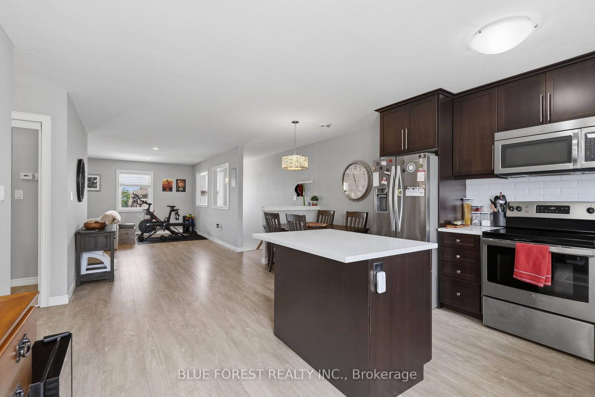 Photo 33 of Unit 124, 3320 Meadowgate Boulevard, London, South U — HOMEH
