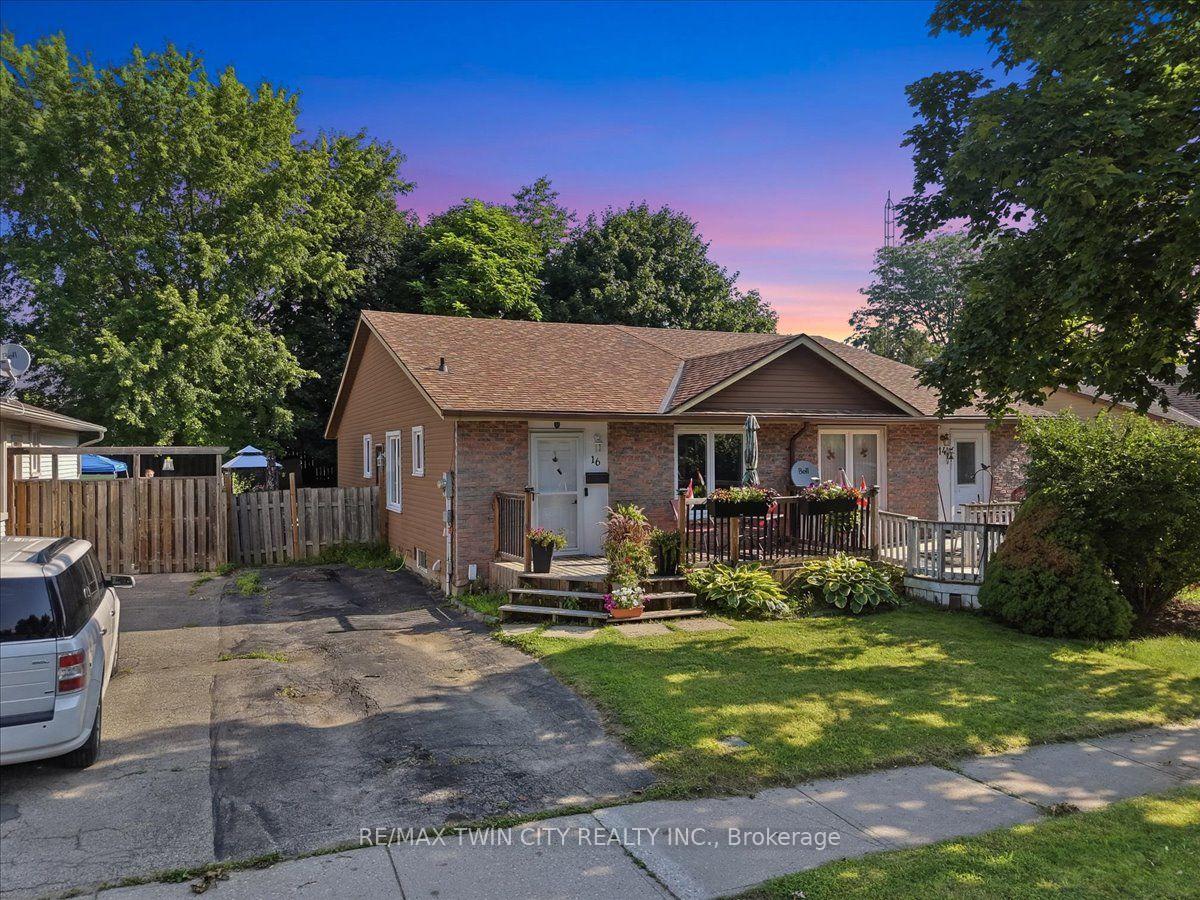Photo 2 of 16 Palomino Drive, Brantford, Lynden Hills — HOMEH