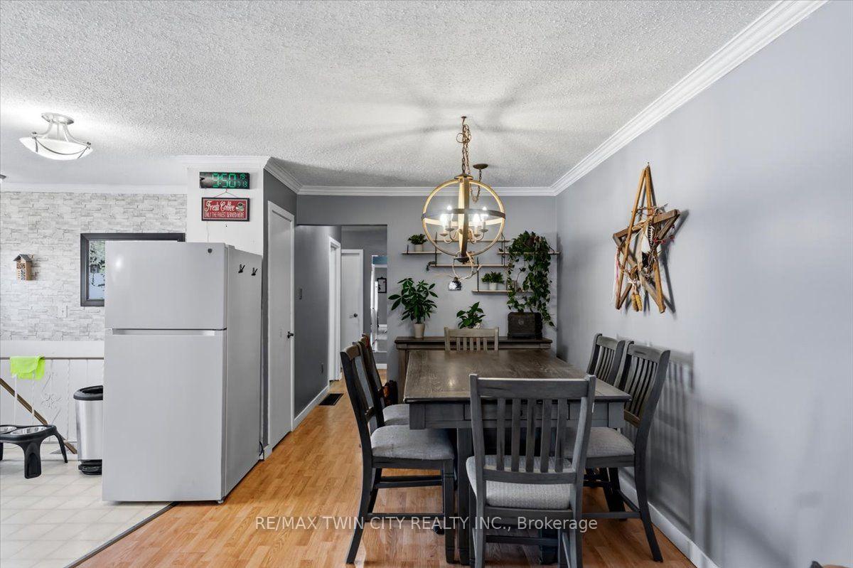 Photo 16 of 16 Palomino Drive, Brantford, Lynden Hills — HOMEH