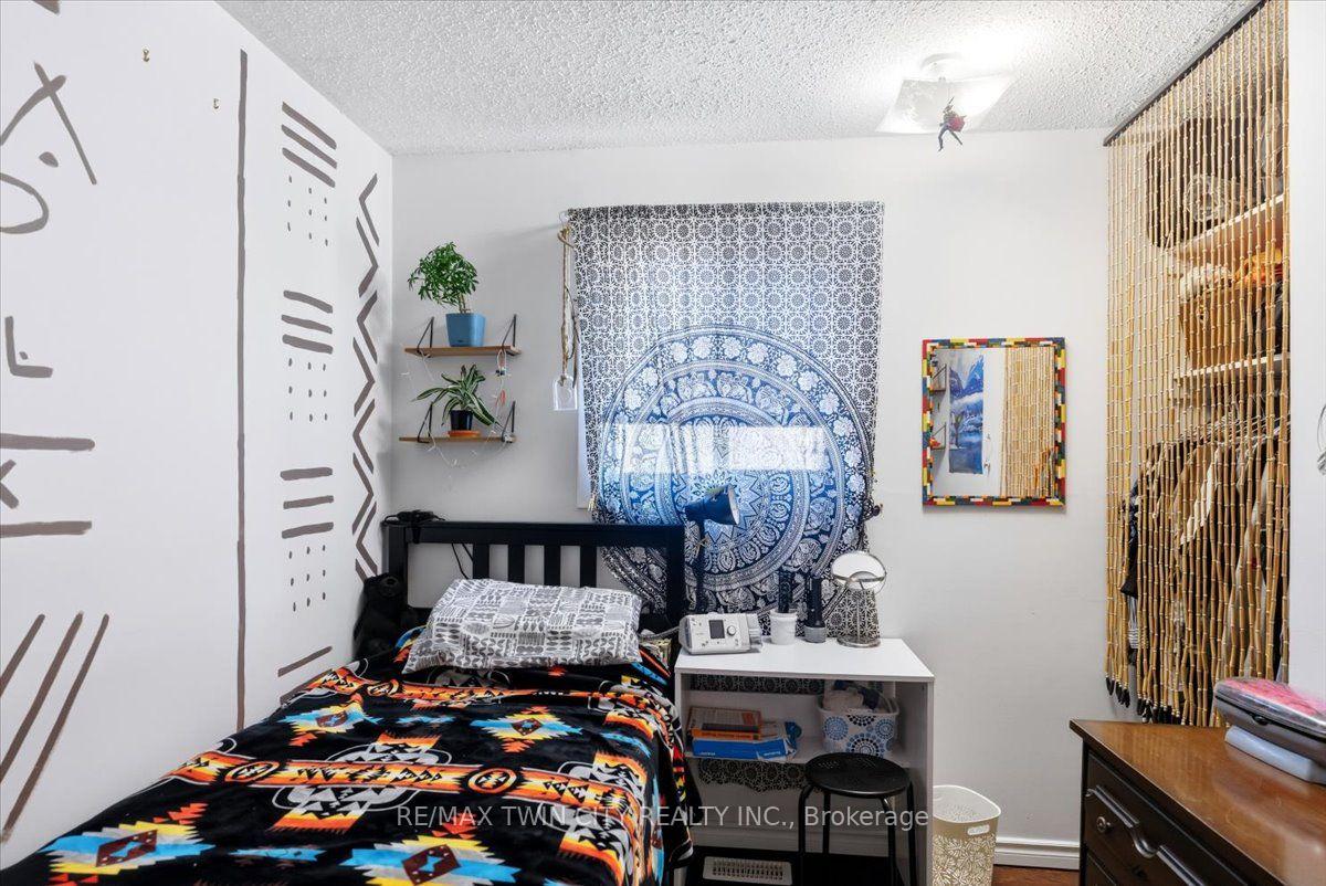 Photo 27 of 16 Palomino Drive, Brantford, Lynden Hills — HOMEH