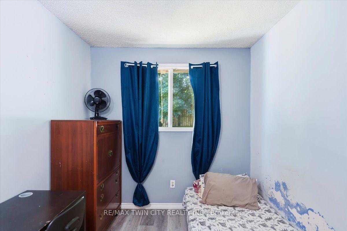Photo 31 of 16 Palomino Drive, Brantford, Lynden Hills — HOMEH