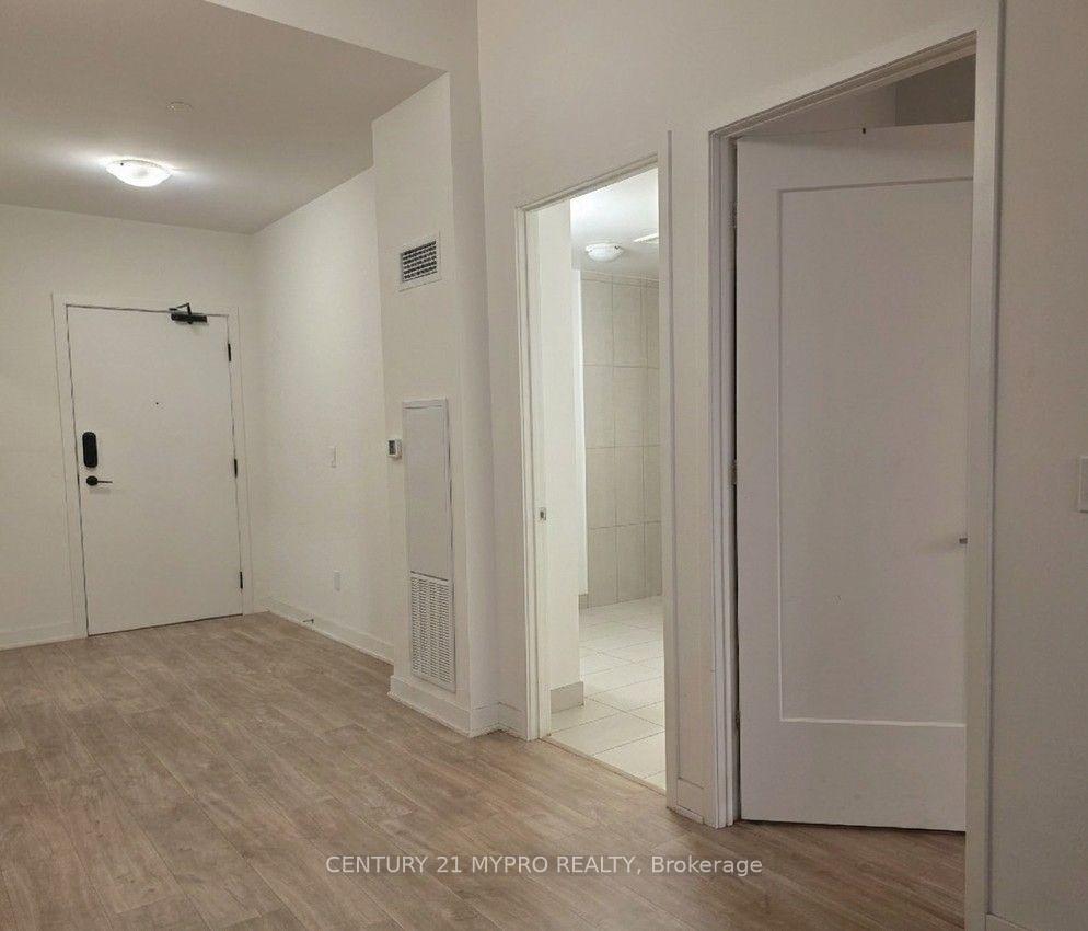 Photo 6 of Unit 1706, 70 Princess Street, Toronto, Moss Park — HOMEH