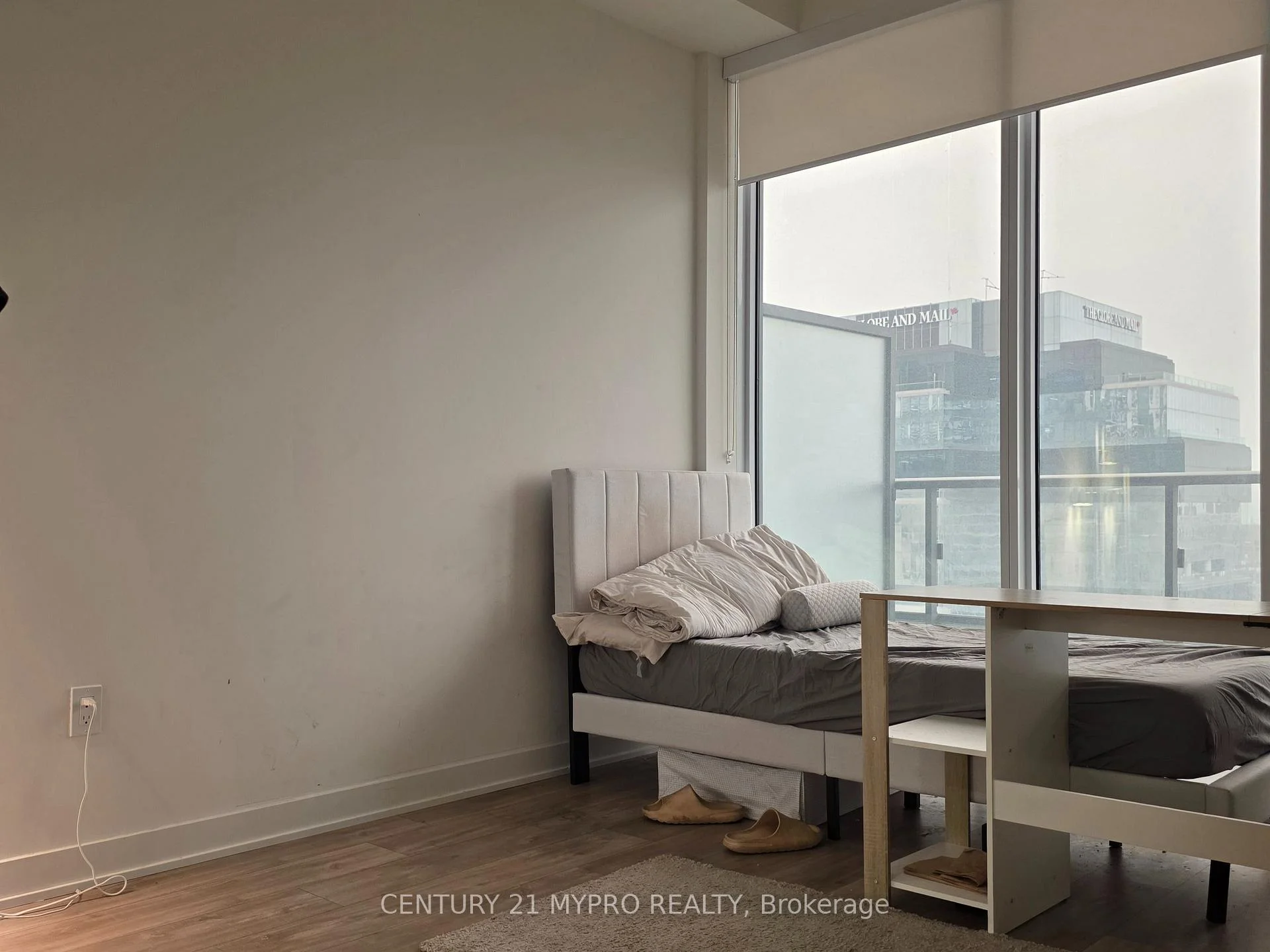 Photo 9 of Unit 1706, 70 Princess Street, Toronto, Moss Park — HOMEH