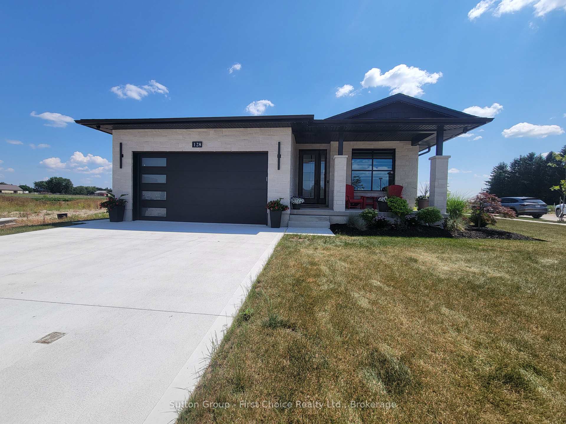 Photo 2 of 128 Rowe Avenue, South Huron, Exeter — HOMEH