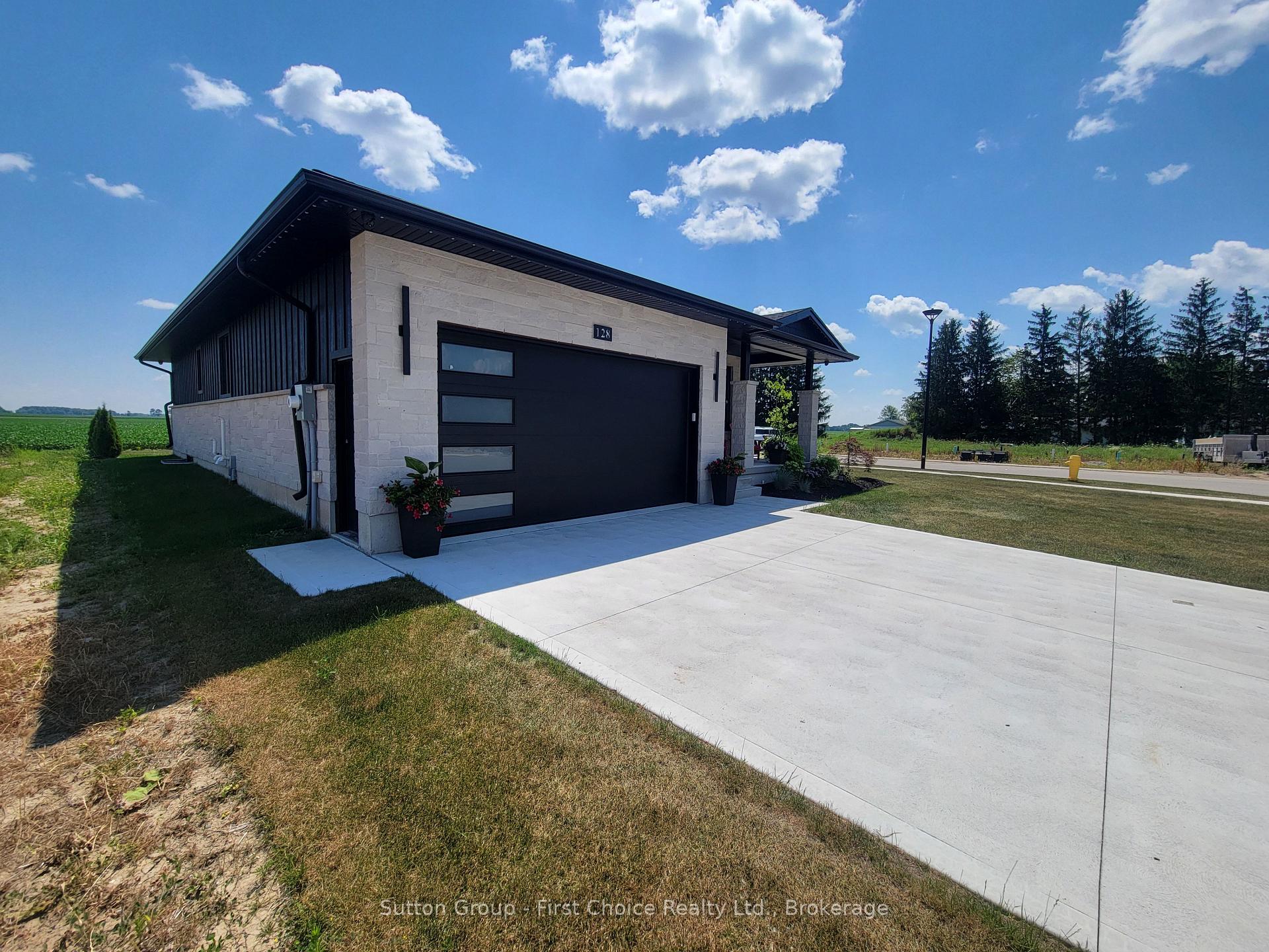 Photo 3 of 128 Rowe Avenue, South Huron, Exeter — HOMEH