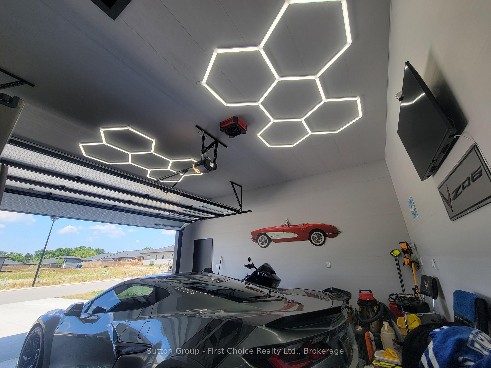 Photo 39 of 128 Rowe Avenue, South Huron, Exeter — HOMEH