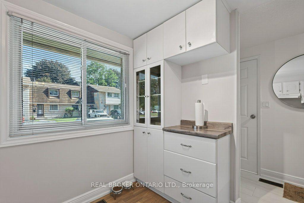 Photo 11 of Unit 101, 50 Lakeshore Road, St. Catharines, Lakeport — HOMEH