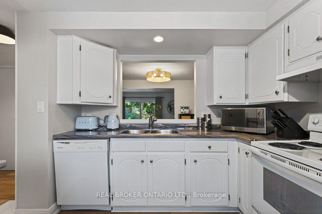 Photo 12 of Unit 101, 50 Lakeshore Road, St. Catharines, Lakeport — HOMEH