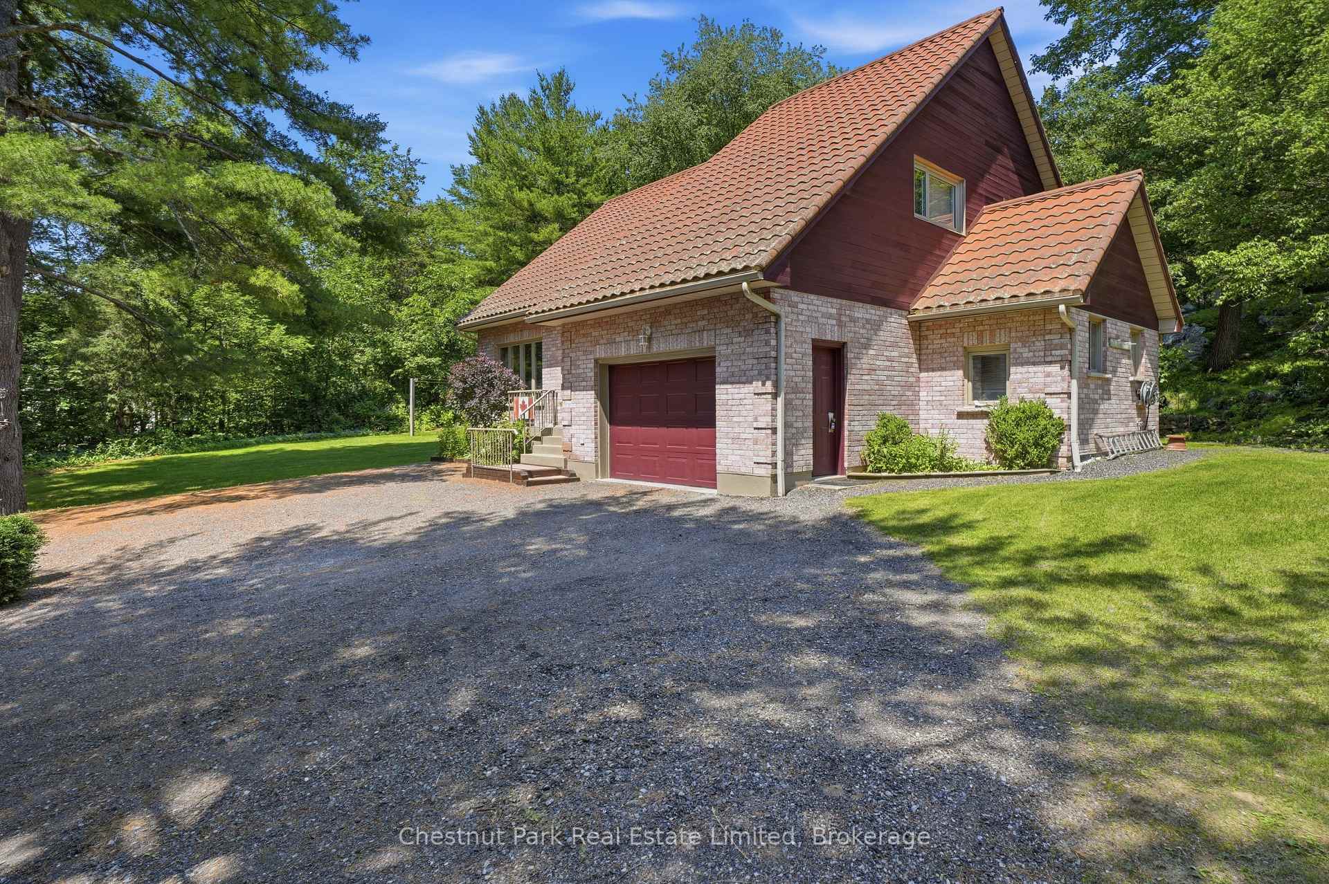 Photo 2 of 72 Kenner Court, Tweed, Hungerford (Twp) — HOMEH