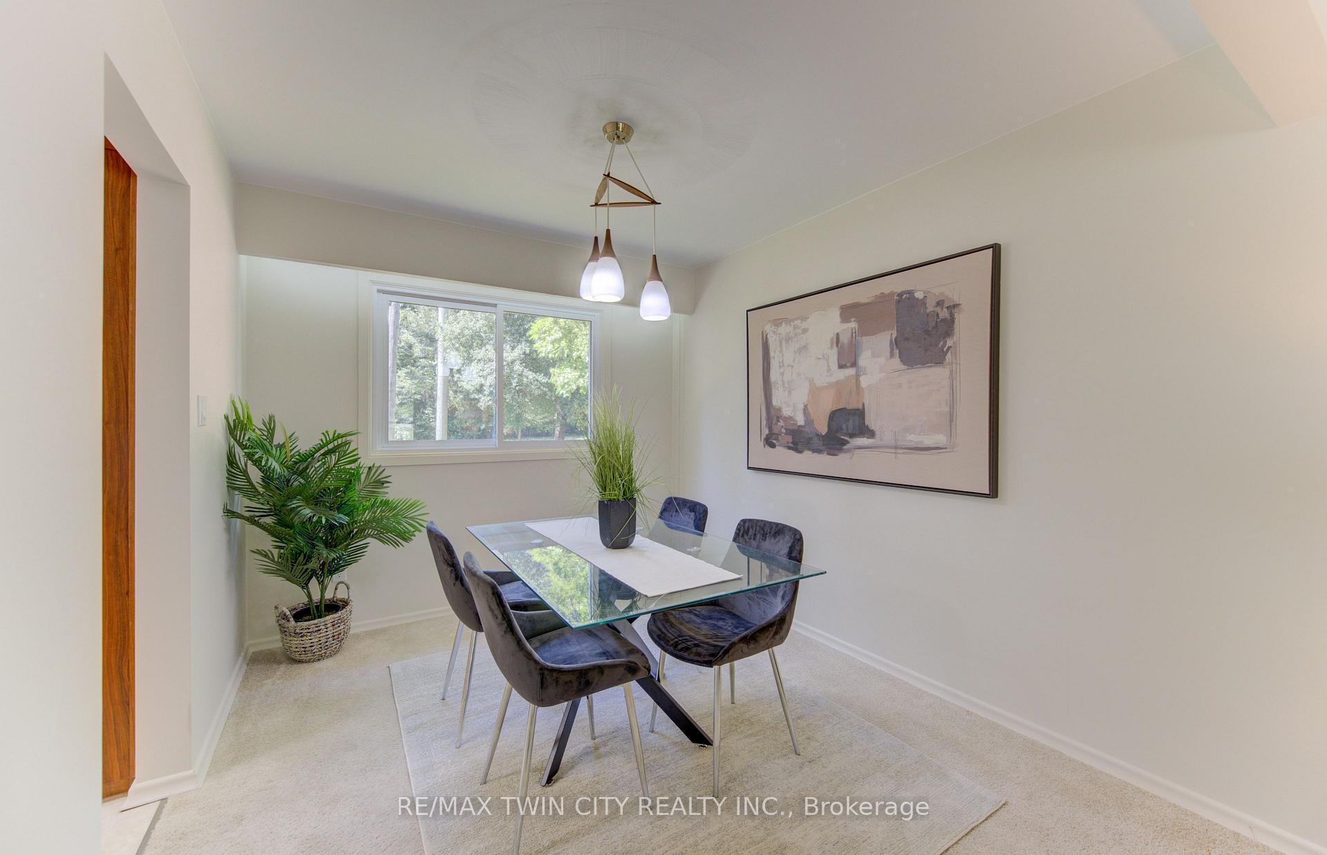 Photo 8 of 26 Penrose Avenue, Waterloo — HOMEH