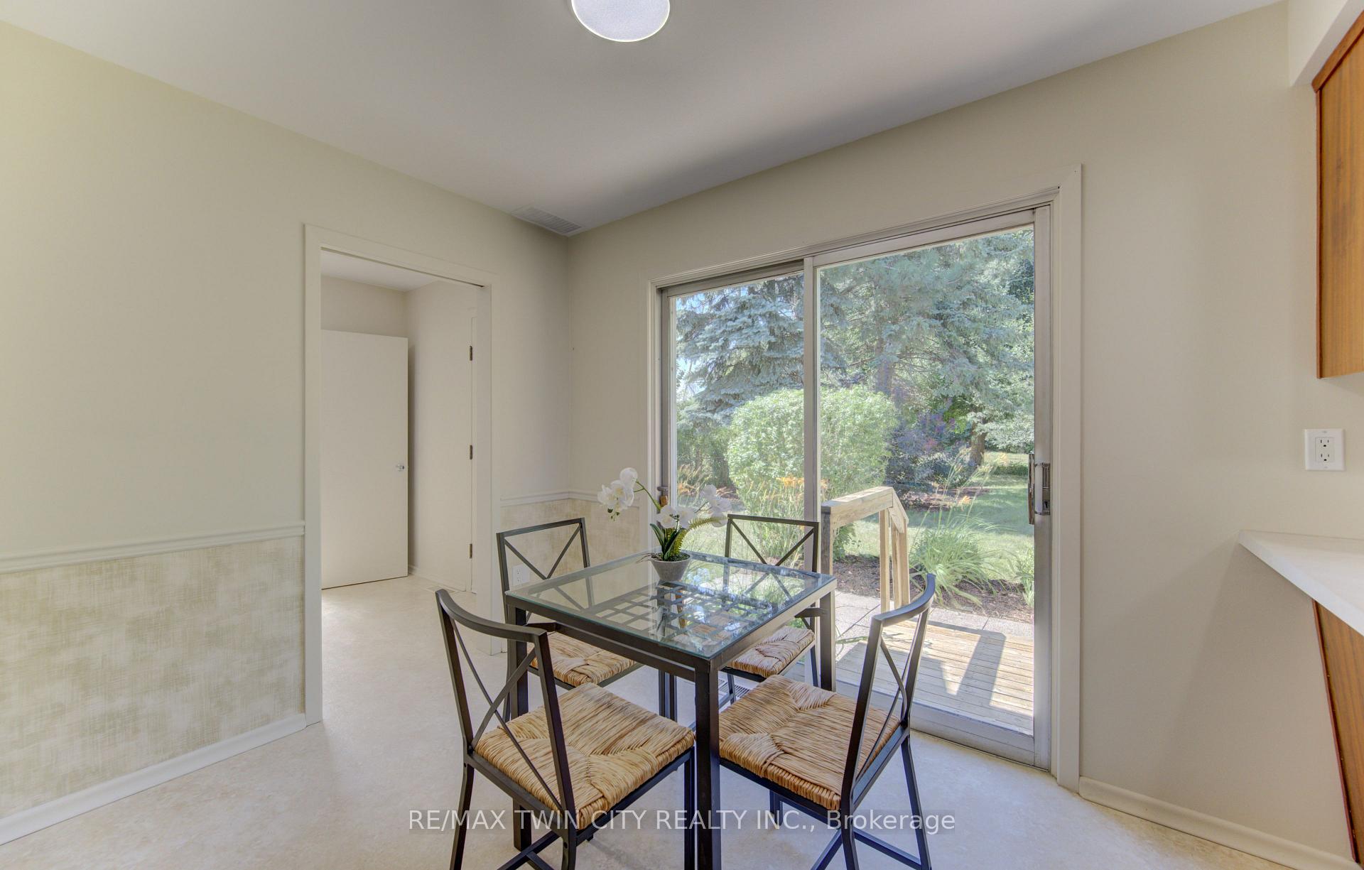 Photo 10 of 26 Penrose Avenue, Waterloo — HOMEH