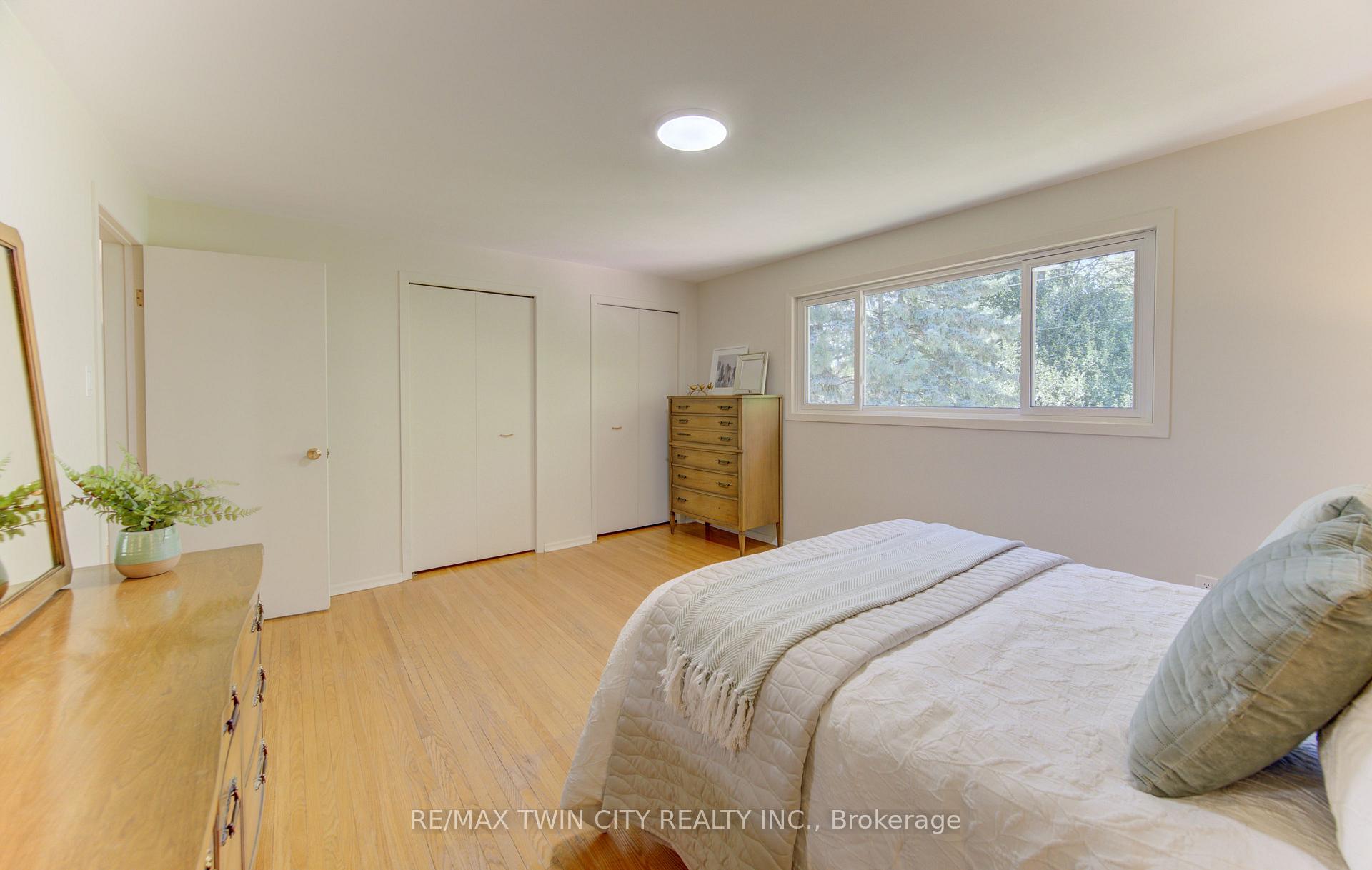 Photo 23 of 26 Penrose Avenue, Waterloo — HOMEH
