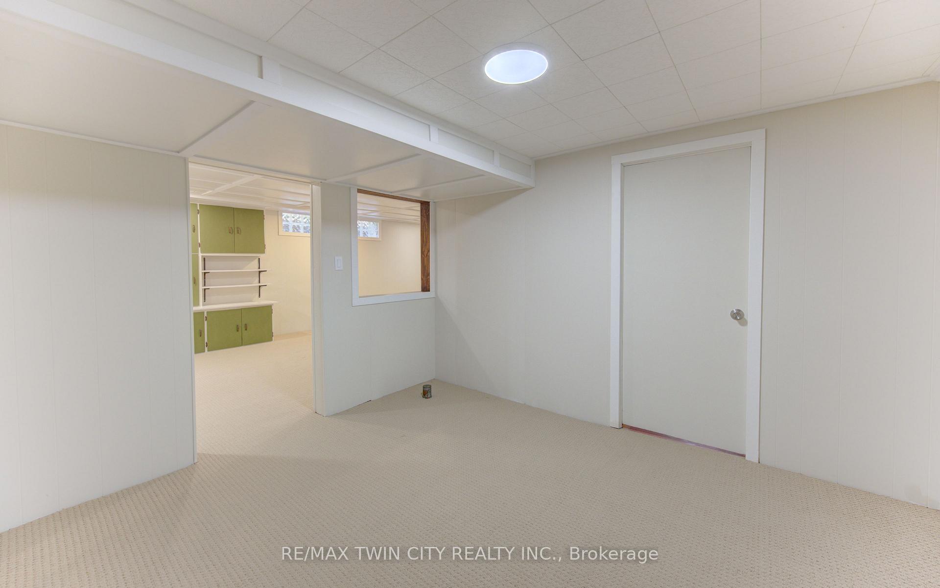 Photo 27 of 26 Penrose Avenue, Waterloo — HOMEH