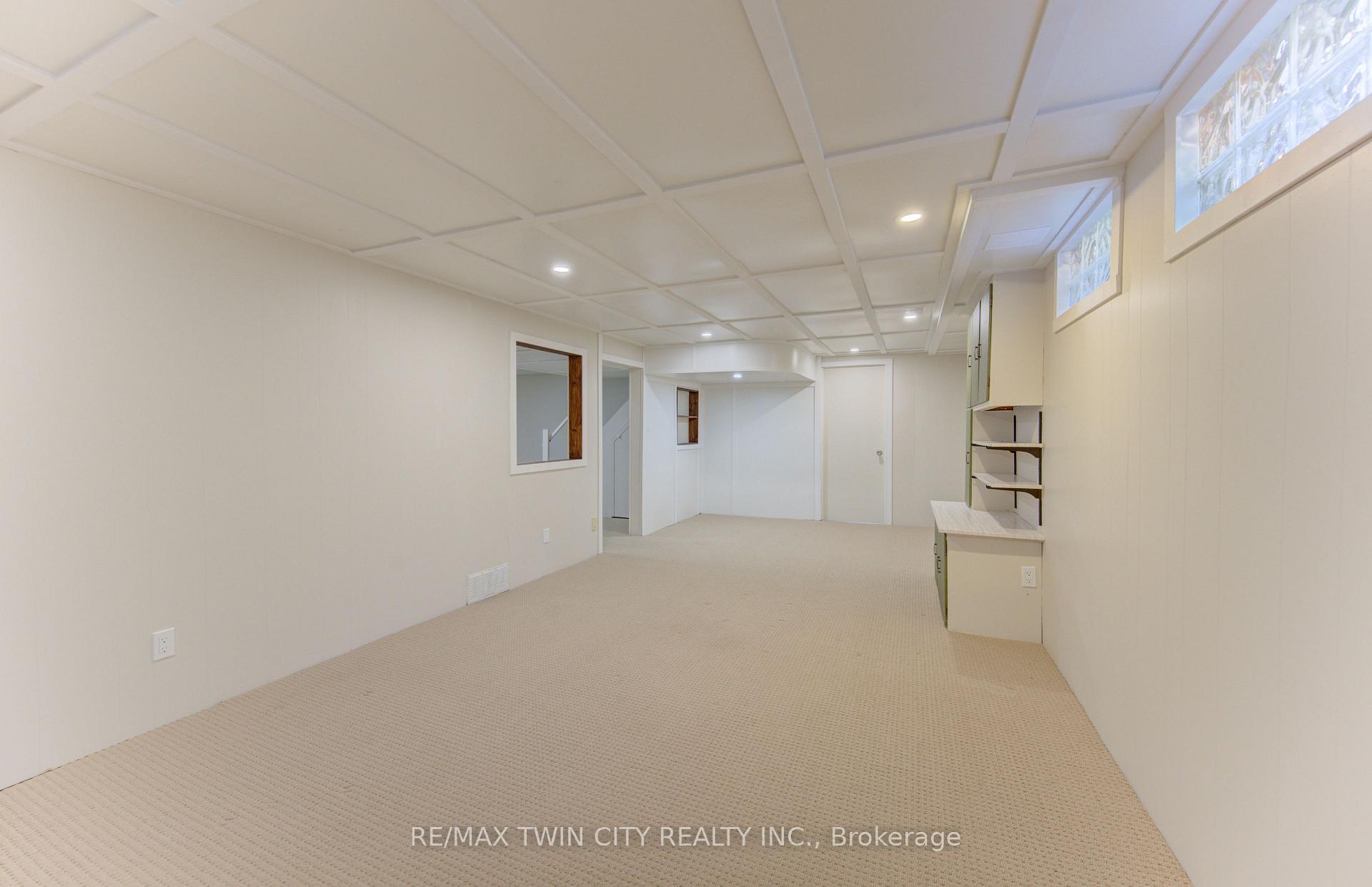 Photo 30 of 26 Penrose Avenue, Waterloo — HOMEH