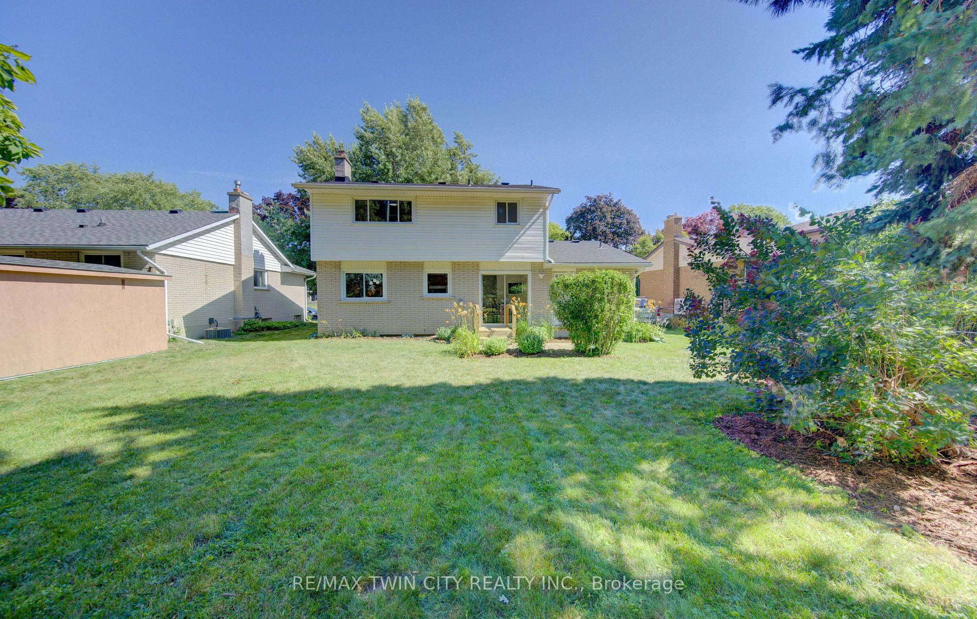 Photo 33 of 26 Penrose Avenue, Waterloo — HOMEH