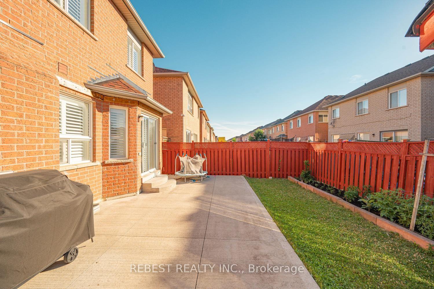 Photo 47 of 22 Gore Valley Trail, Brampton, Bram East — HOMEH
