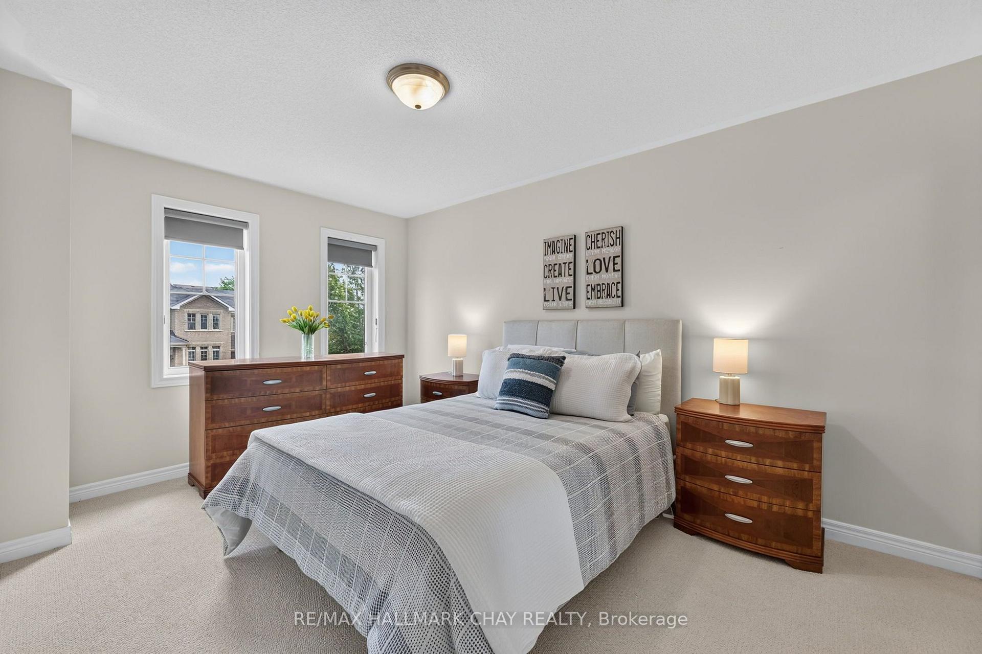 Photo 11 of 21 Pearcey Crescent, Barrie, West Bayfield — HOMEH