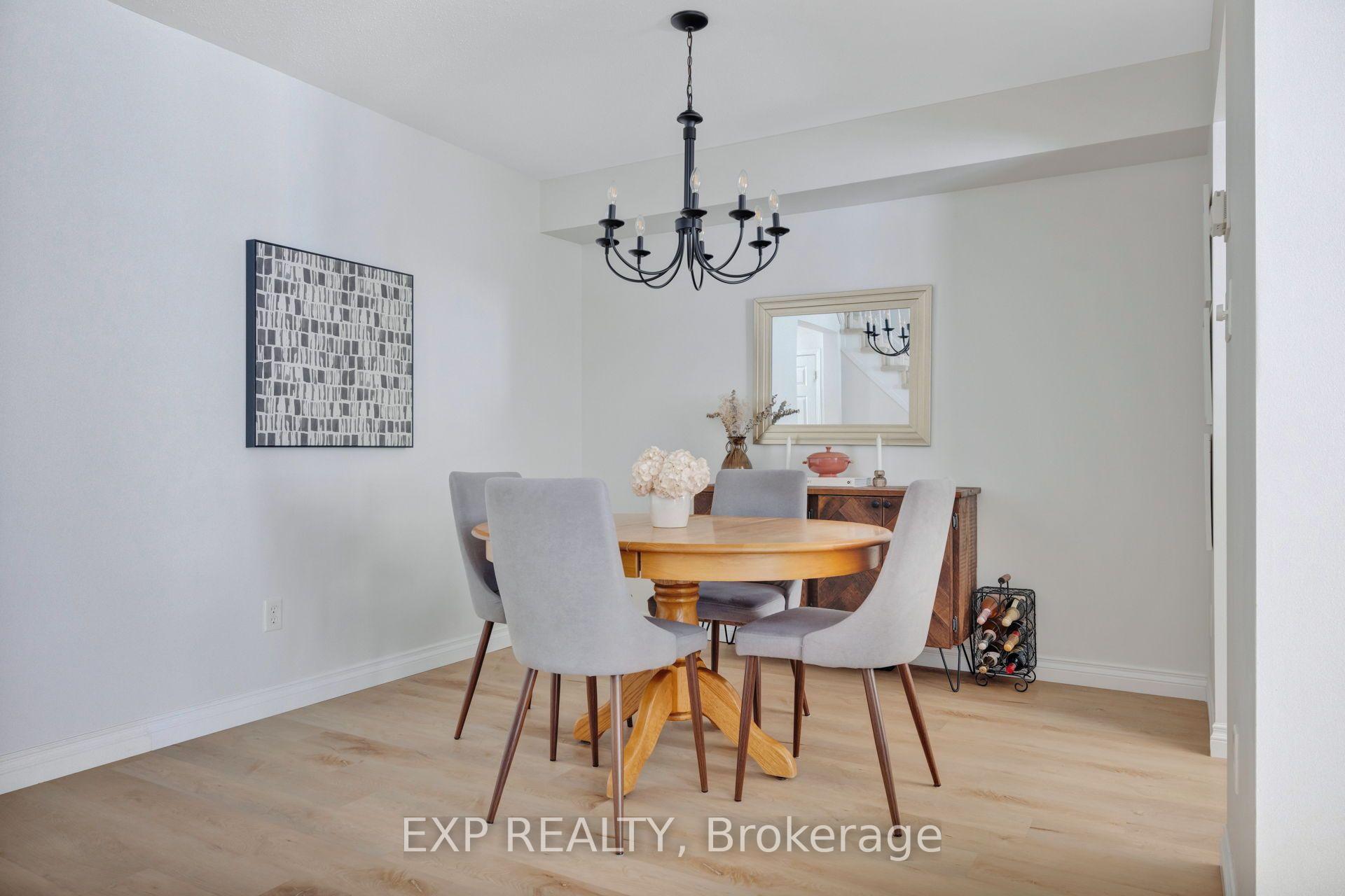 Photo 20 of 210 Wabiskaw Private, Ottawa, Barrhaven - Stonebridge — HOMEH
