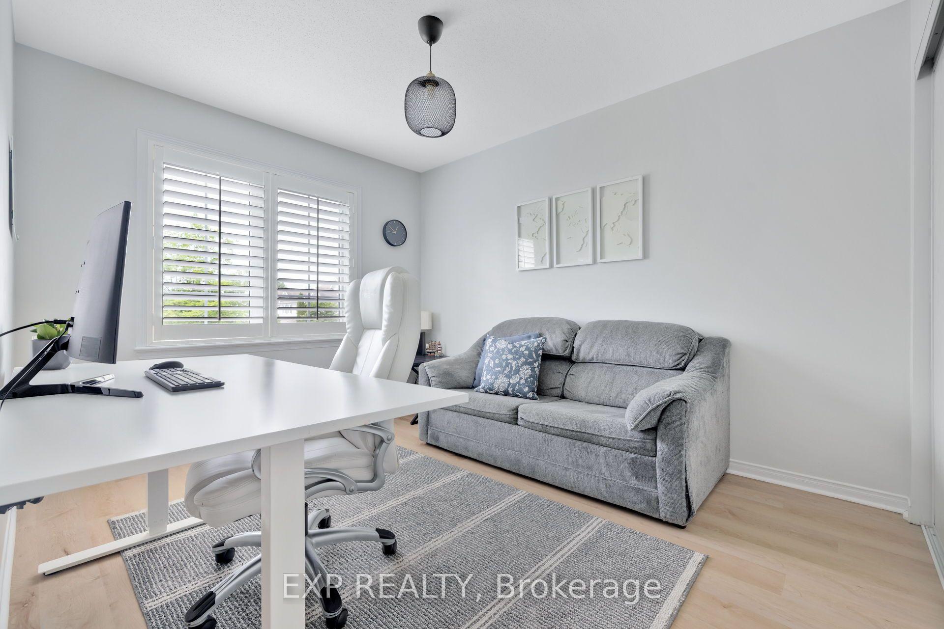 Photo 35 of 210 Wabiskaw Private, Ottawa, Barrhaven - Stonebridge — HOMEH