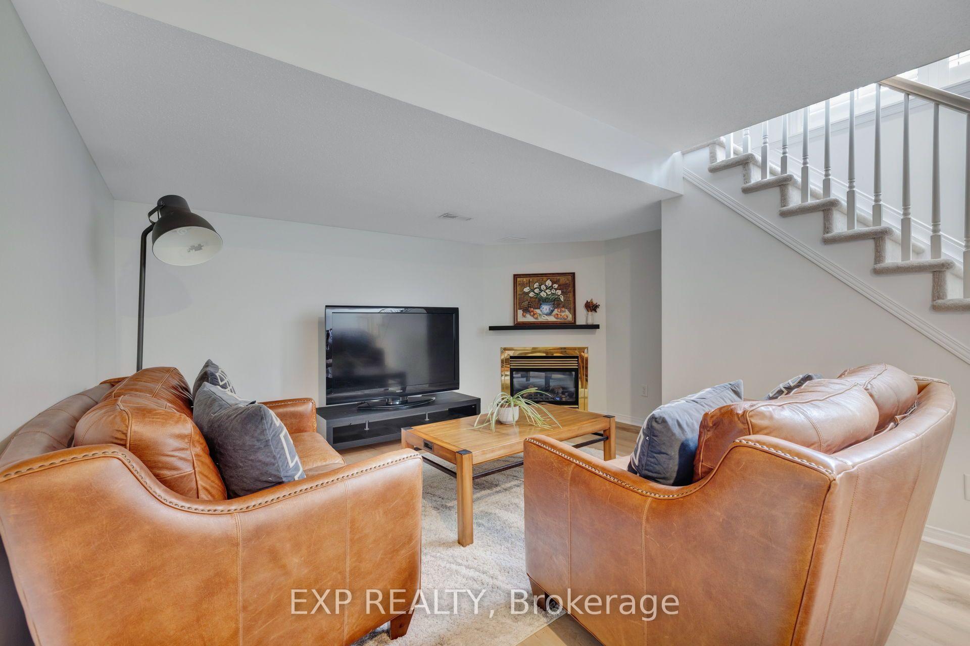 Photo 39 of 210 Wabiskaw Private, Ottawa, Barrhaven - Stonebridge — HOMEH