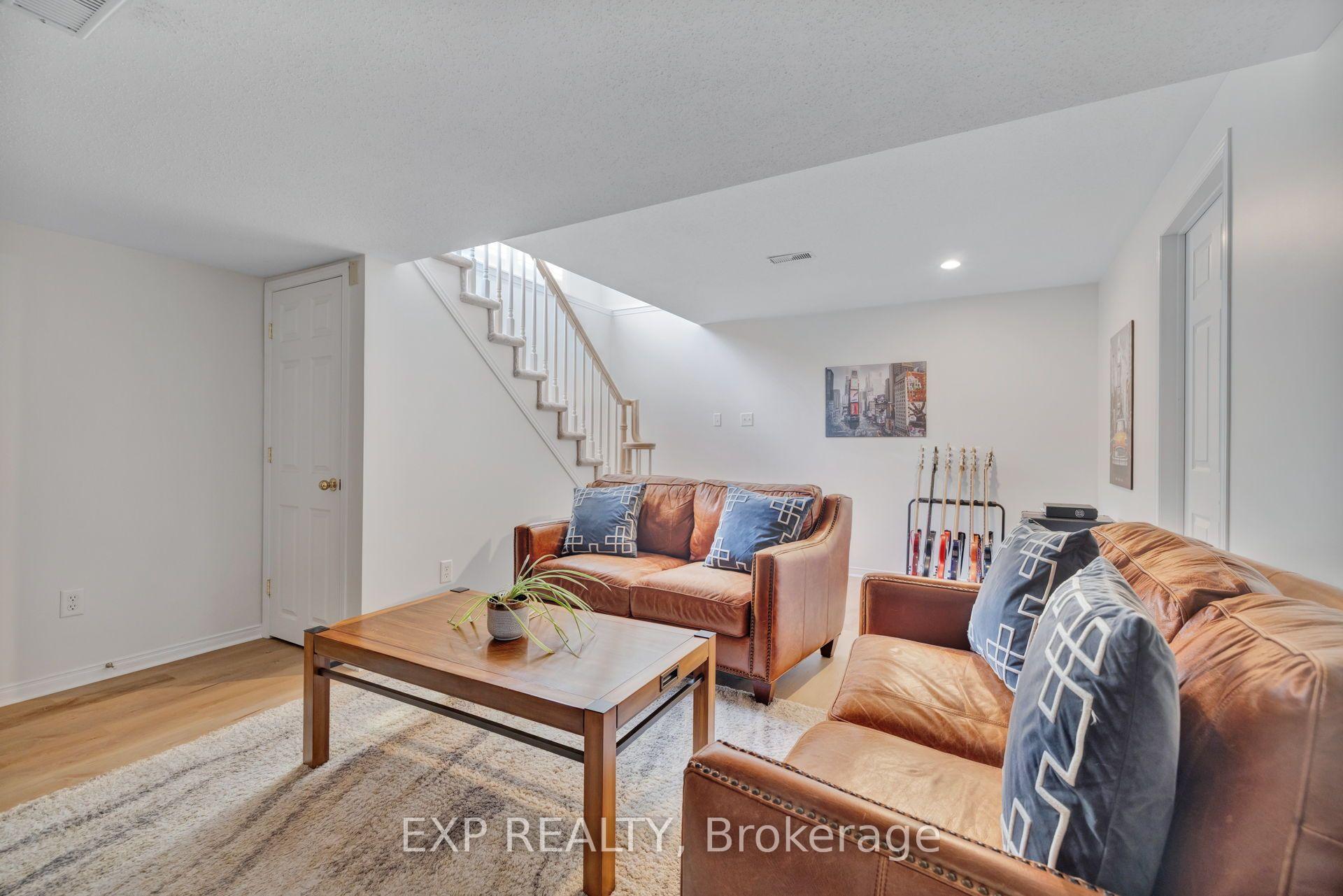 Photo 41 of 210 Wabiskaw Private, Ottawa, Barrhaven - Stonebridge — HOMEH