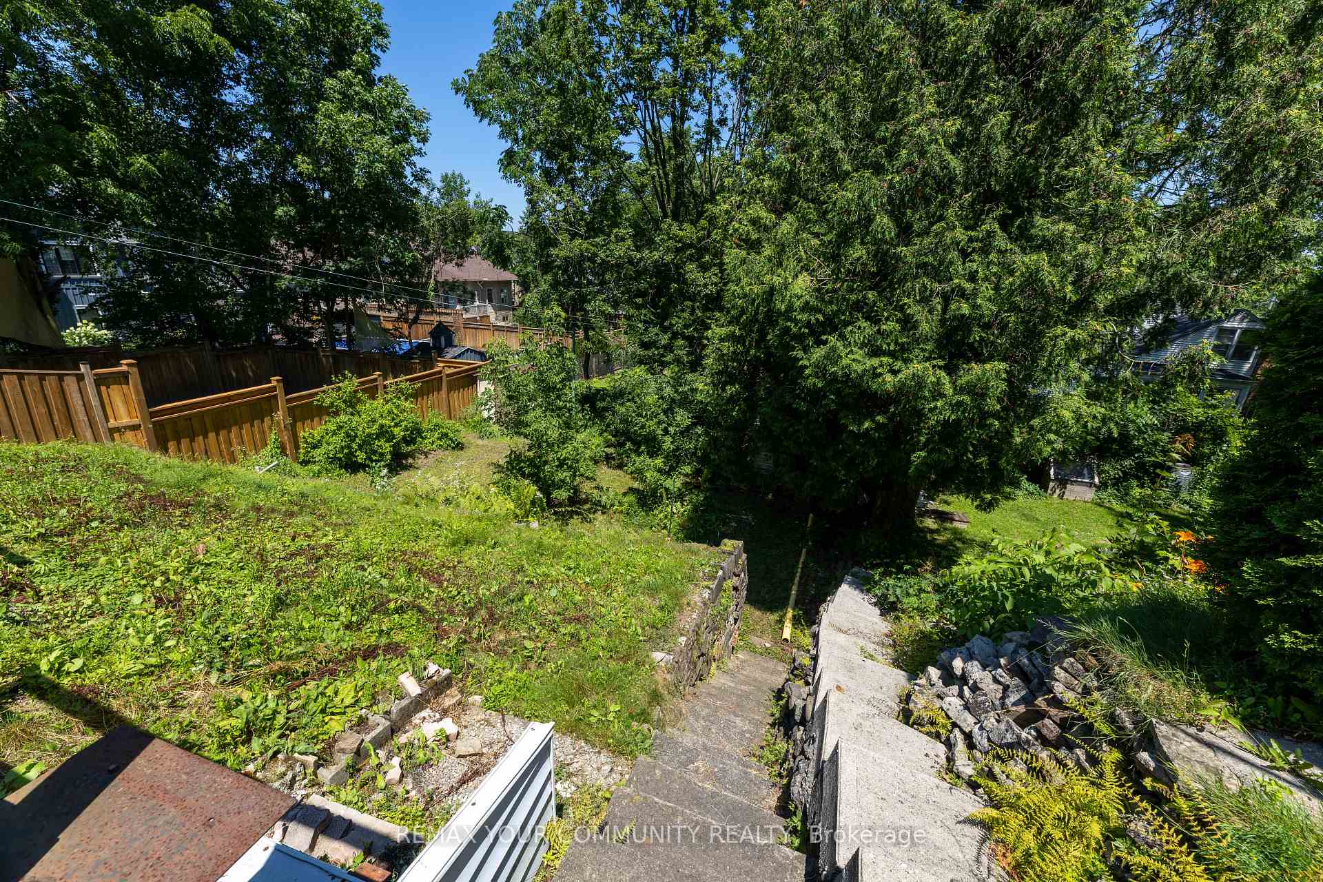 Photo 18 of 47 Mountain Street, Grimsby, Grimsby East — HOMEH
