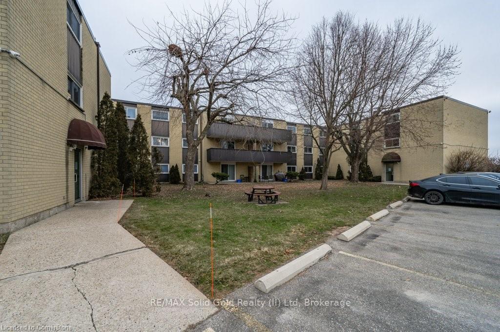 Photo 37 of Unit 308, 75 Hazelglen Drive, Kitchener, Victoria Hills — HOMEH