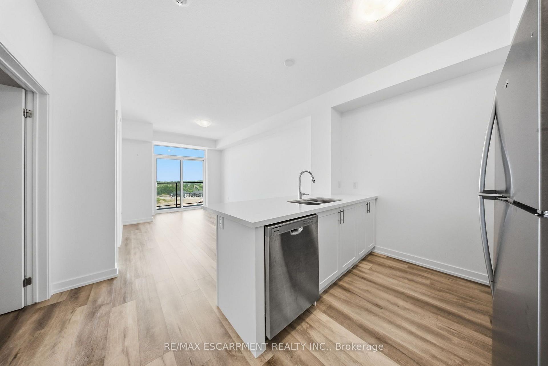 Photo 9 of Unit 1107, 470 Dundas Street E, Hamilton, Waterdown — HOMEH