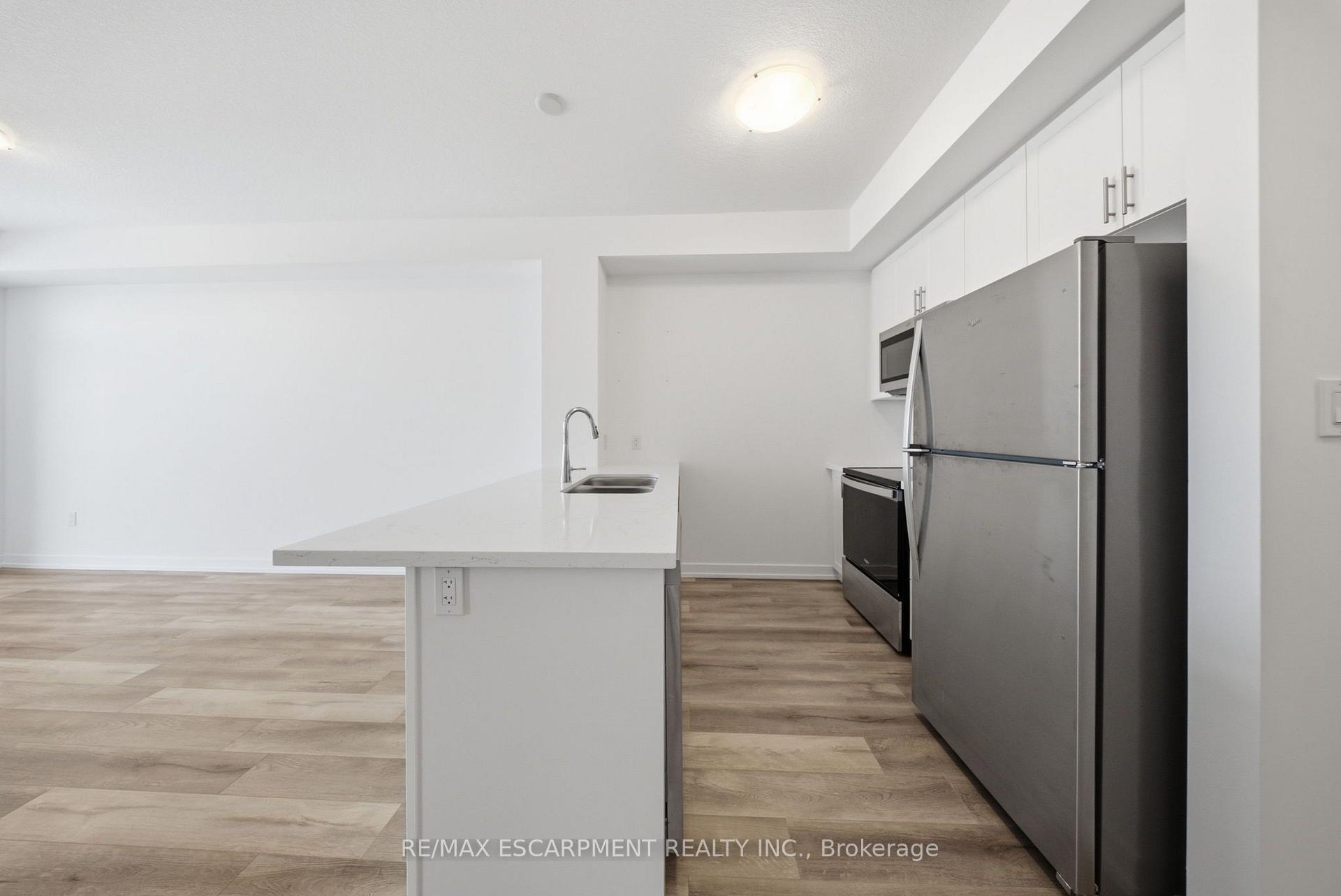 Photo 10 of Unit 1107, 470 Dundas Street E, Hamilton, Waterdown — HOMEH