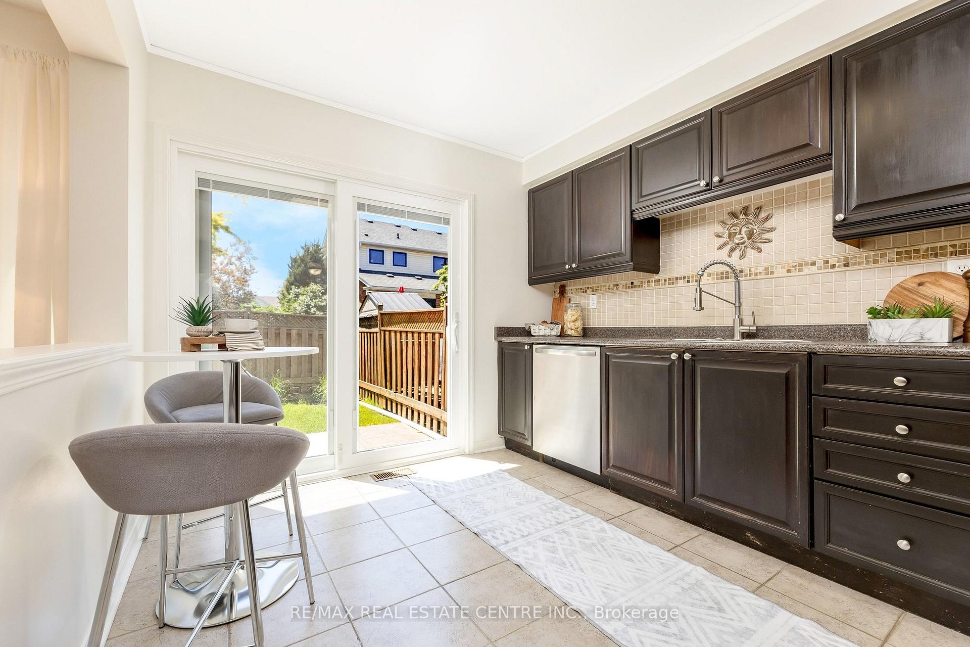 Photo 11 of 430 Patterson Drive, Milton, Clarke — HOMEH