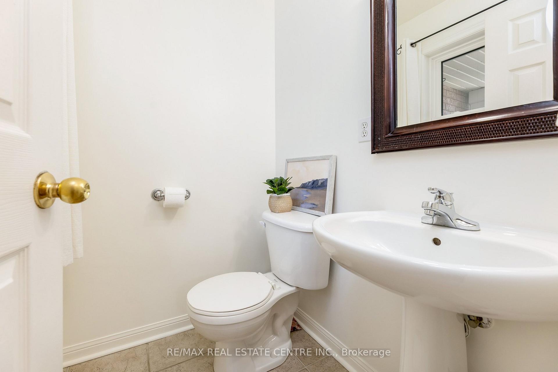 Photo 13 of 430 Patterson Drive, Milton, Clarke — HOMEH