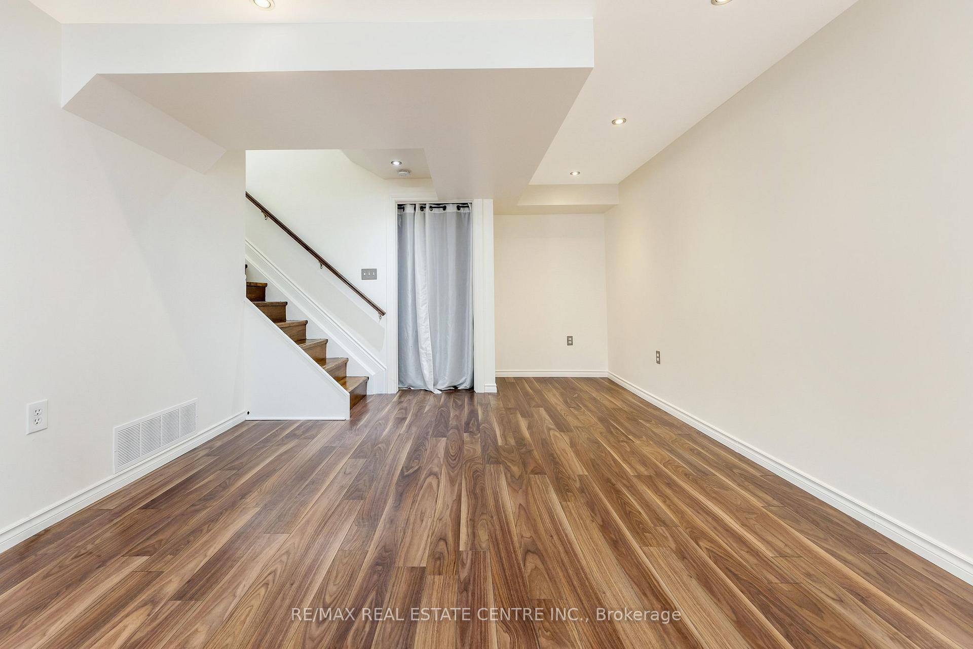 Photo 21 of 430 Patterson Drive, Milton, Clarke — HOMEH