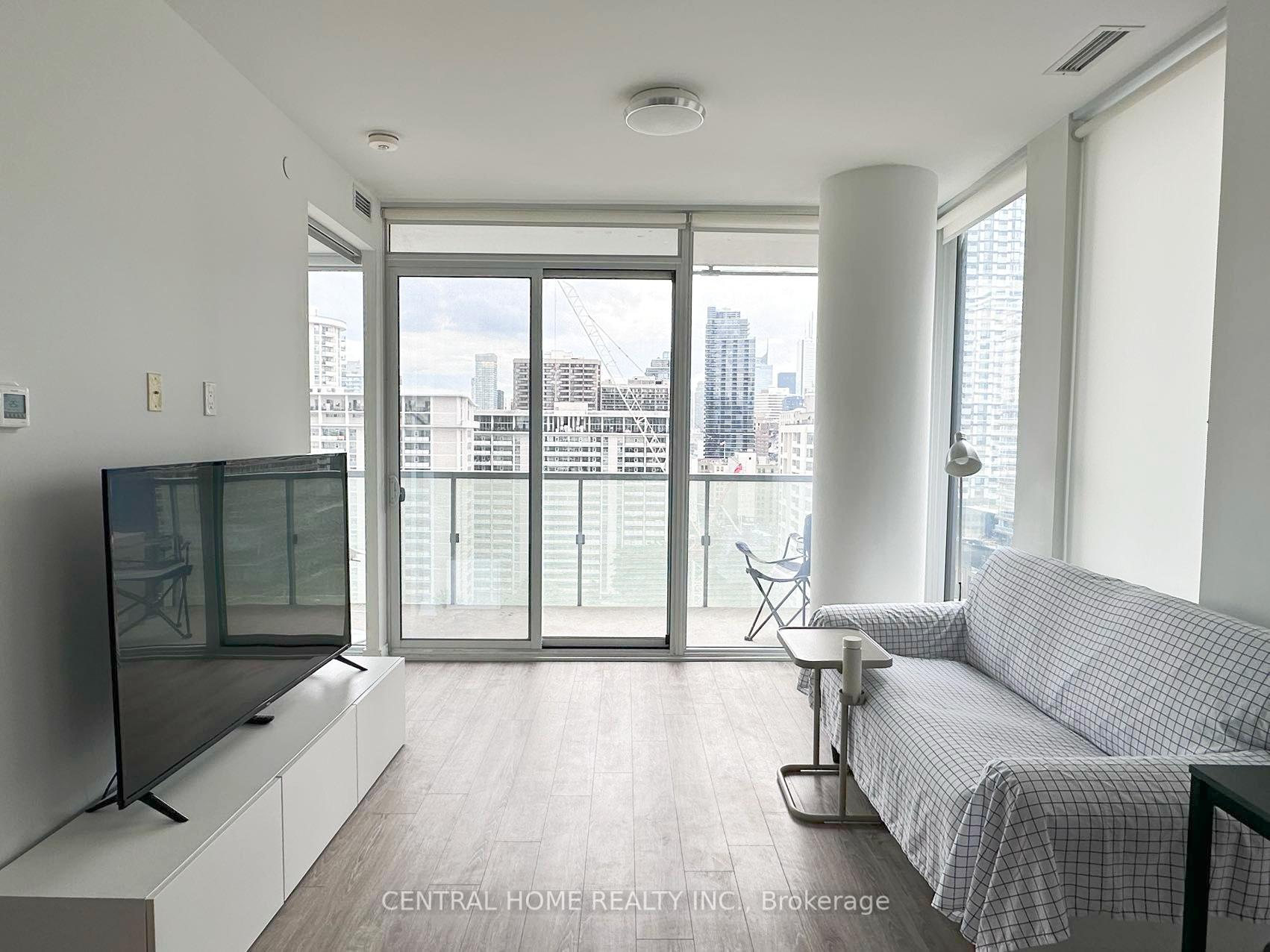 Photo 5 of Unit 1602, 28 Wellesley Street E, Toronto, Church-Yonge Corridor — HOMEH
