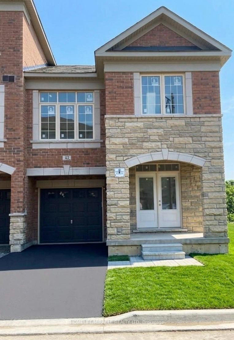 Photo 1 of 82 Aspen Hills Road, Brampton, Credit Valley — HOMEH