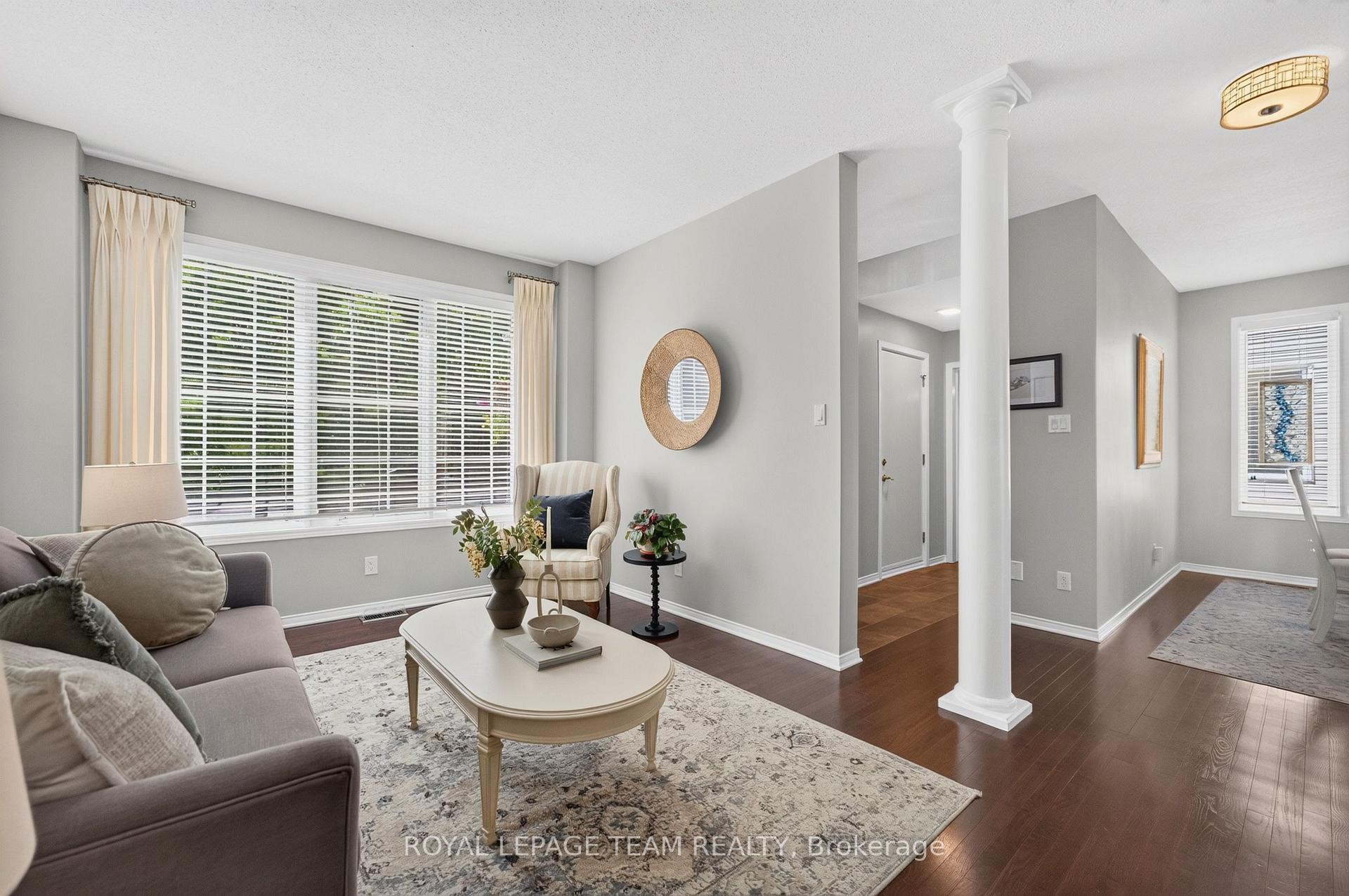 Photo 7 of 14 Wynridge Place, Ottawa, Kanata - Emerald Meadows/Trailwest — HOMEH