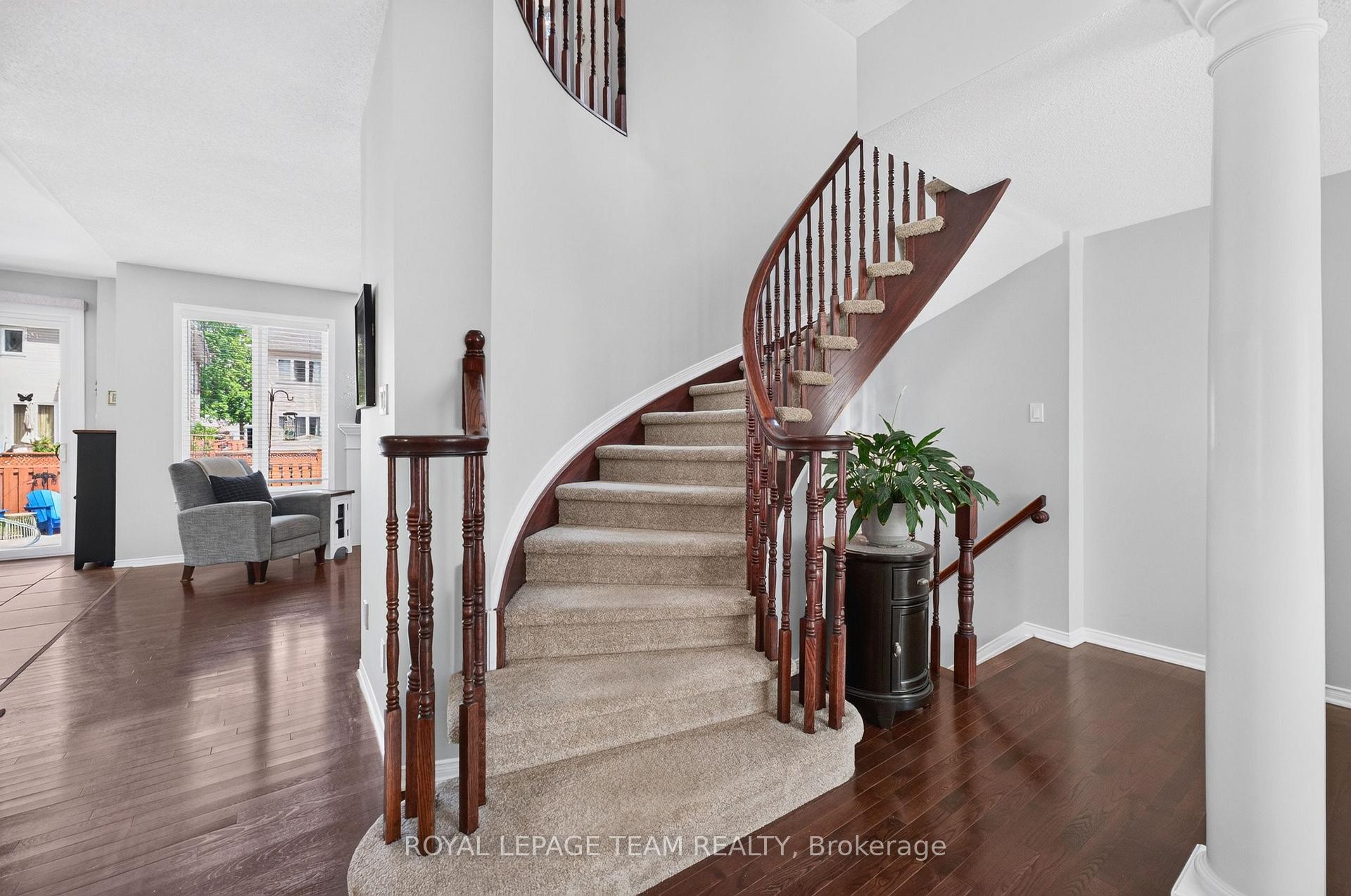 Photo 25 of 14 Wynridge Place, Ottawa, Kanata - Emerald Meadows/Trailwest — HOMEH