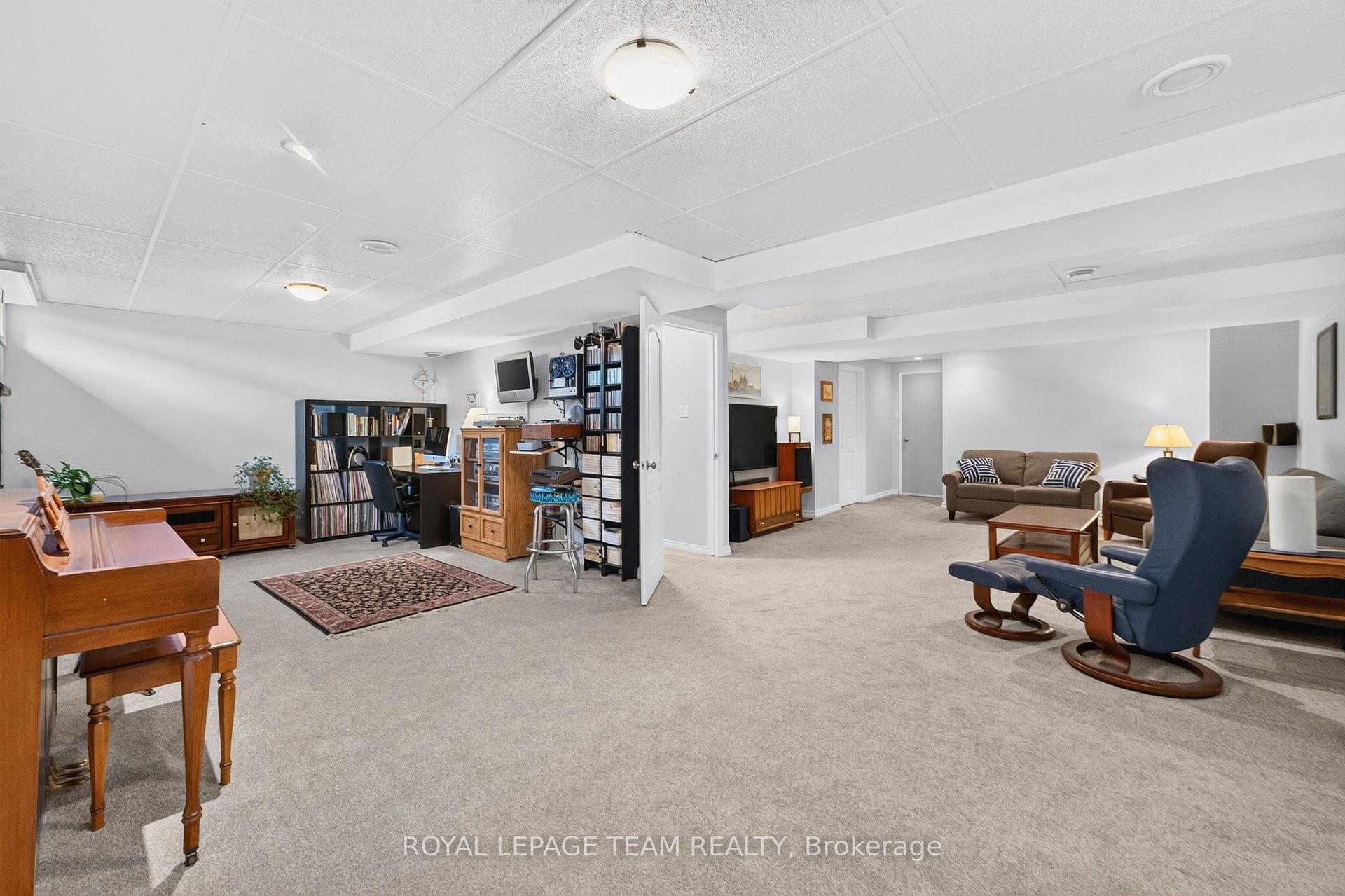 Photo 43 of 14 Wynridge Place, Ottawa, Kanata - Emerald Meadows/Trailwest — HOMEH