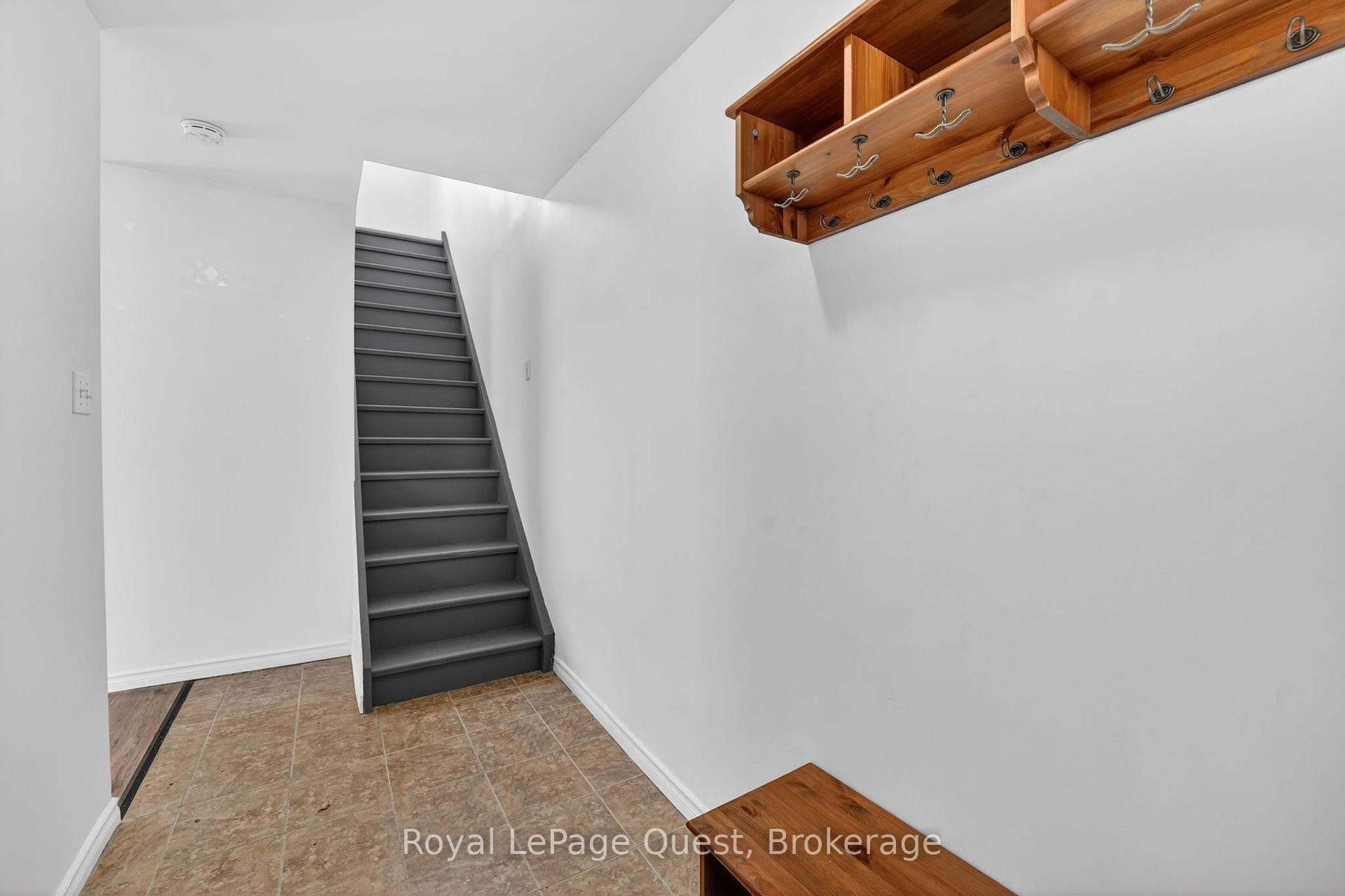 Photo 6 of 55 Elgin Street, Orillia — HOMEH