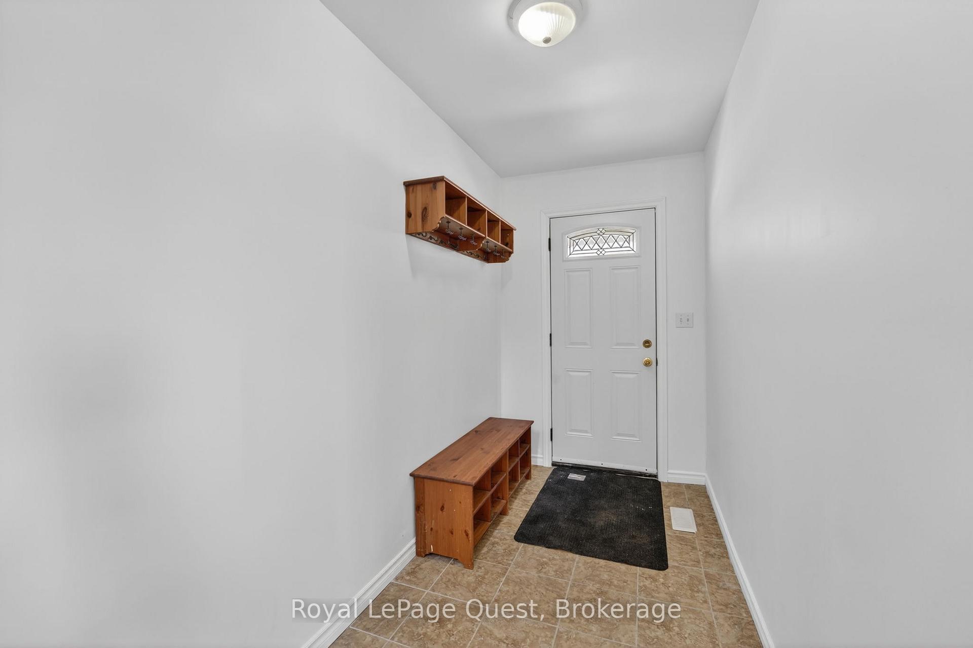 Photo 7 of 55 Elgin Street, Orillia — HOMEH