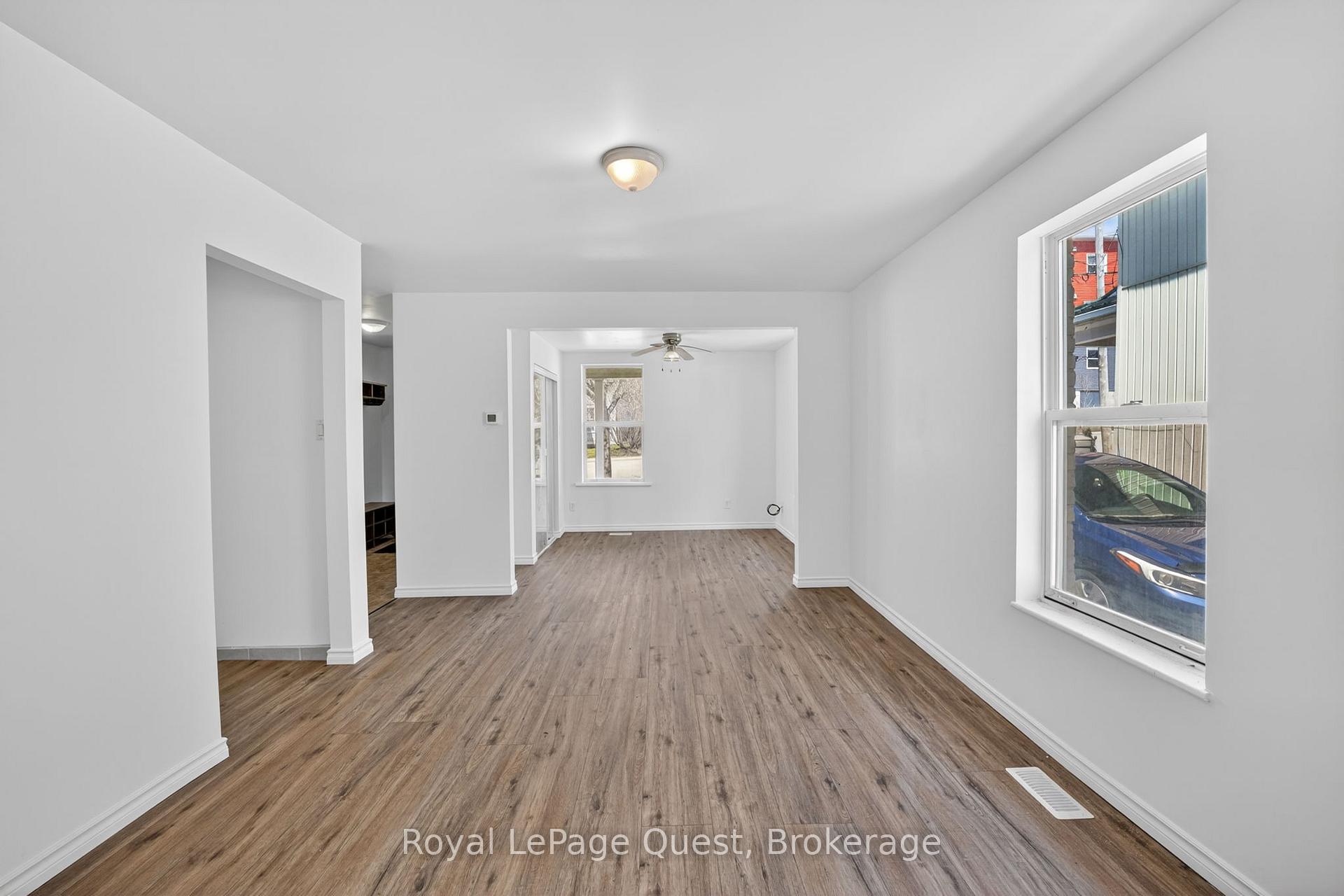 Photo 8 of 55 Elgin Street, Orillia — HOMEH