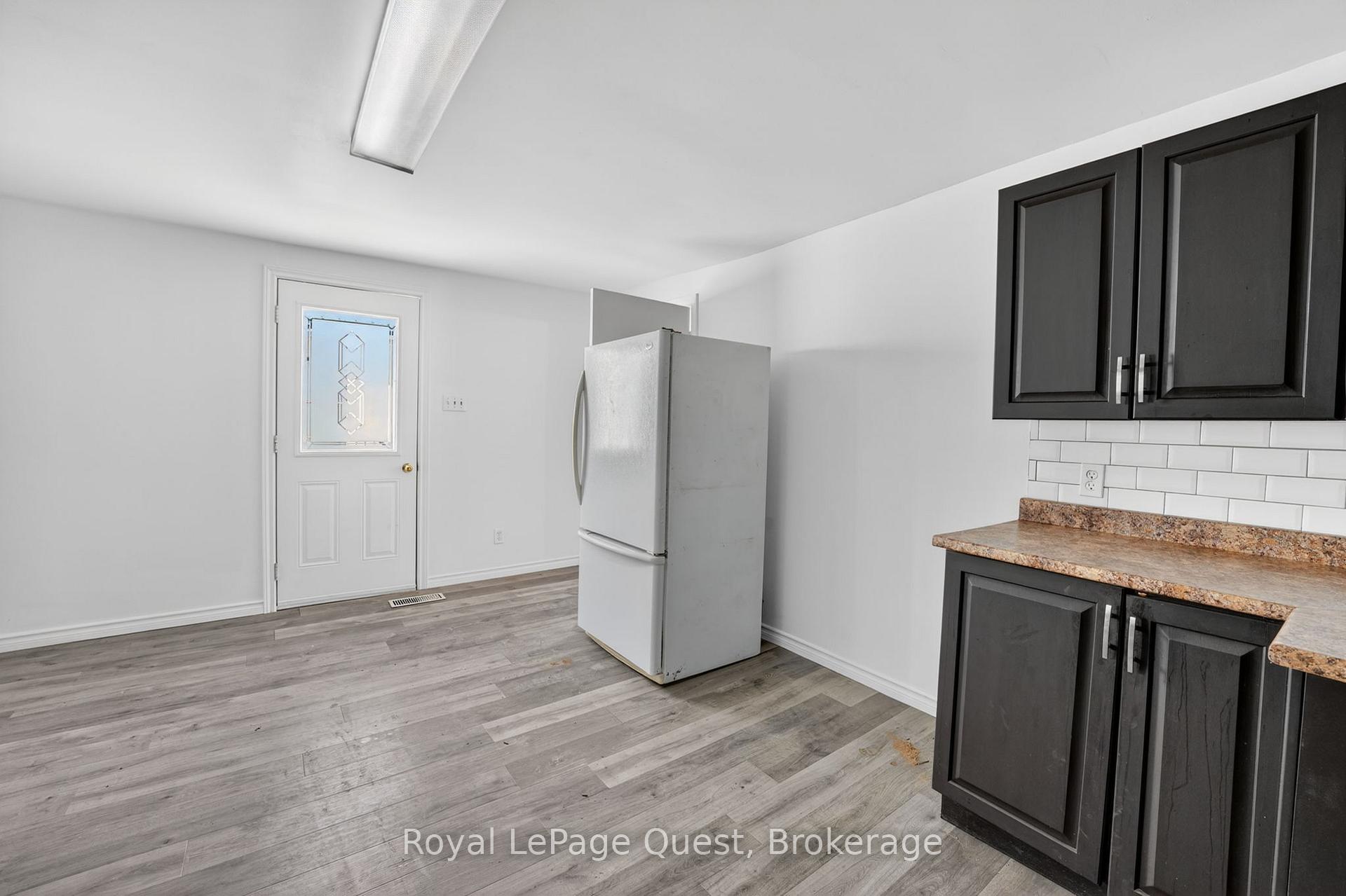 Photo 17 of 55 Elgin Street, Orillia — HOMEH