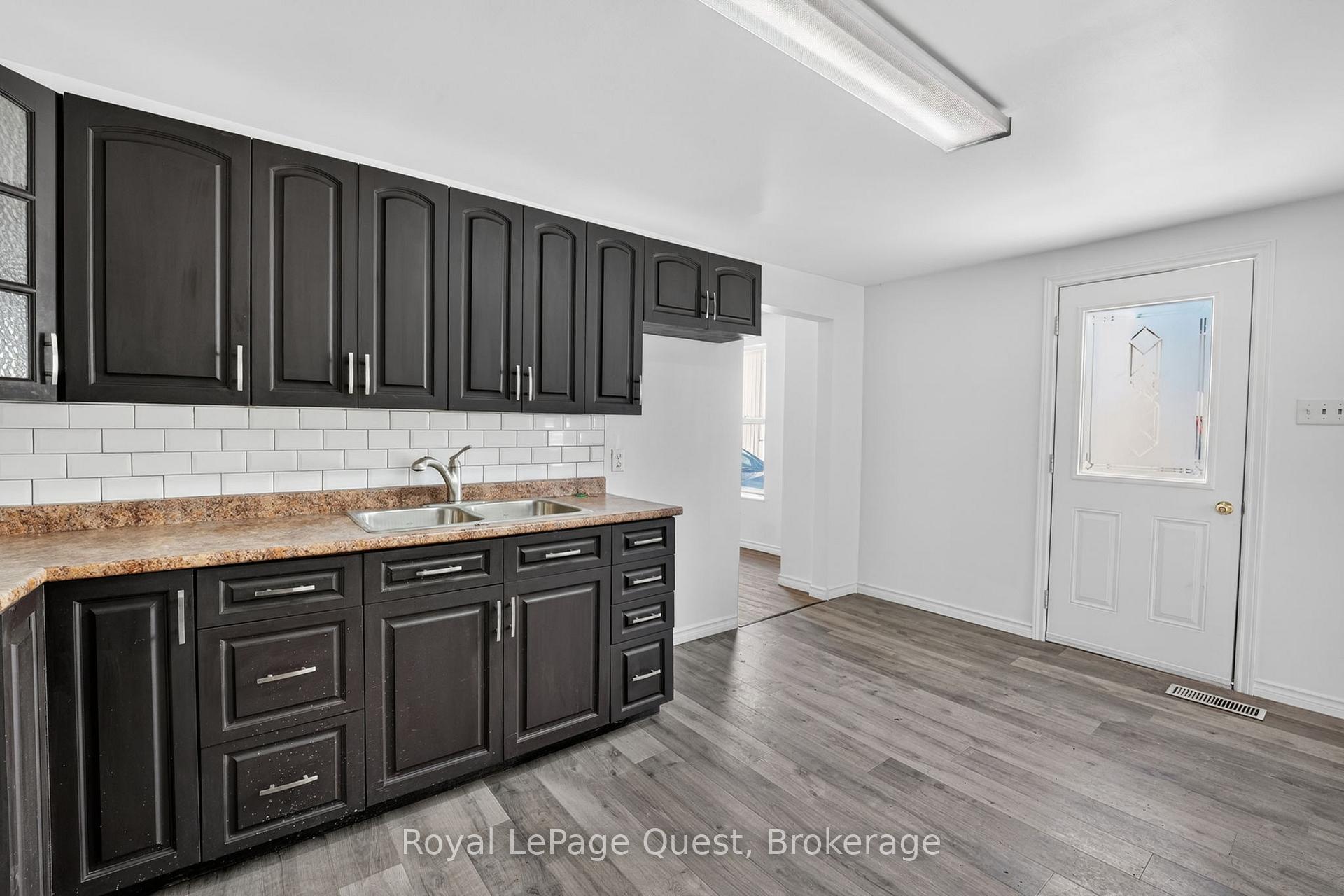 Photo 18 of 55 Elgin Street, Orillia — HOMEH