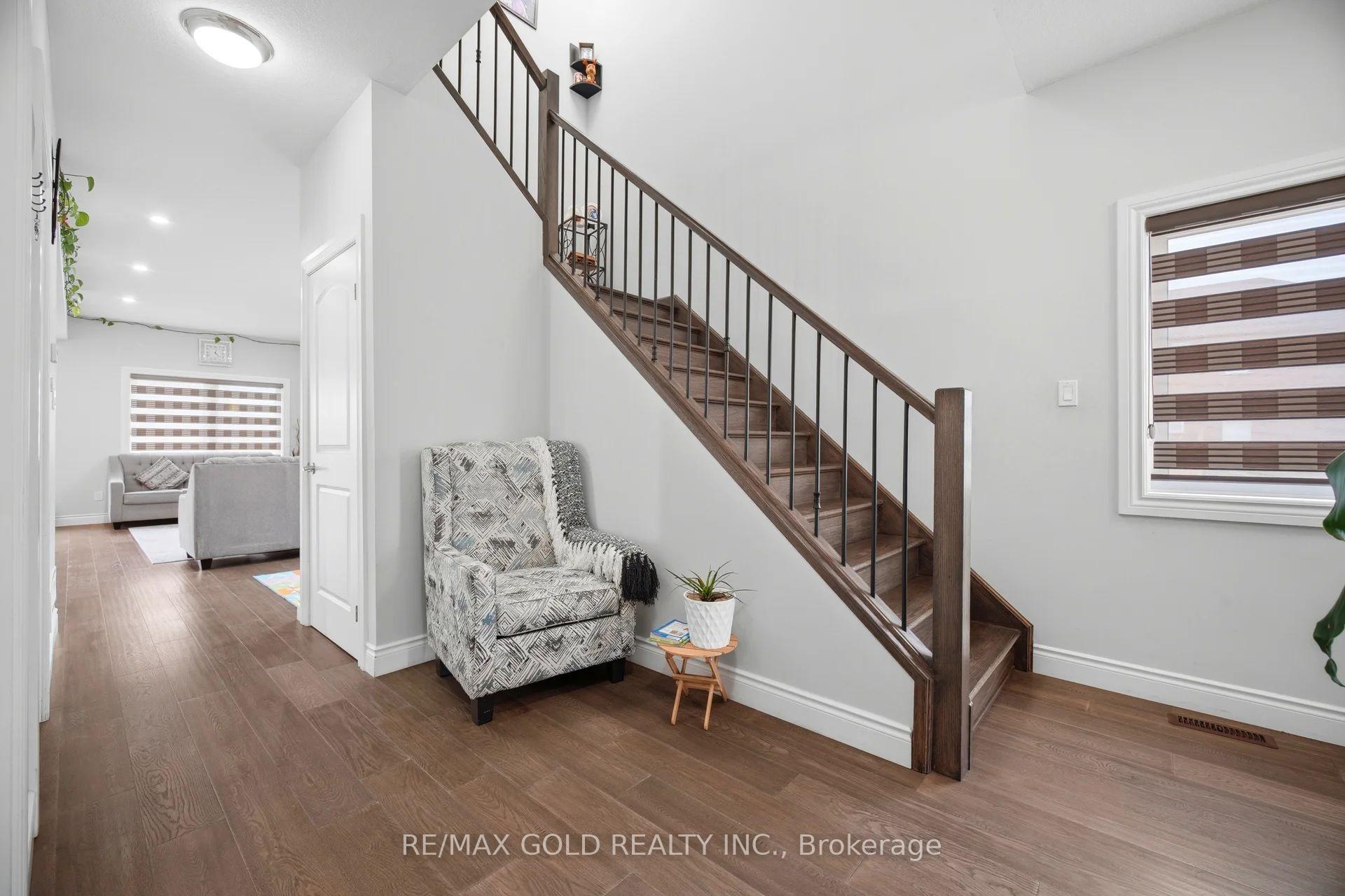 Photo 5 of 2439 Daisy Bend, London, South U — HOMEH