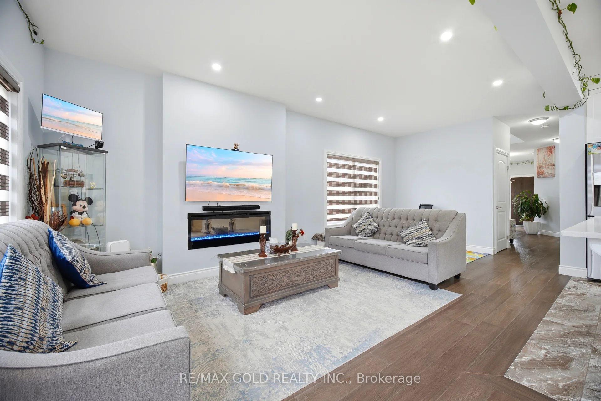 Photo 7 of 2439 Daisy Bend, London, South U — HOMEH
